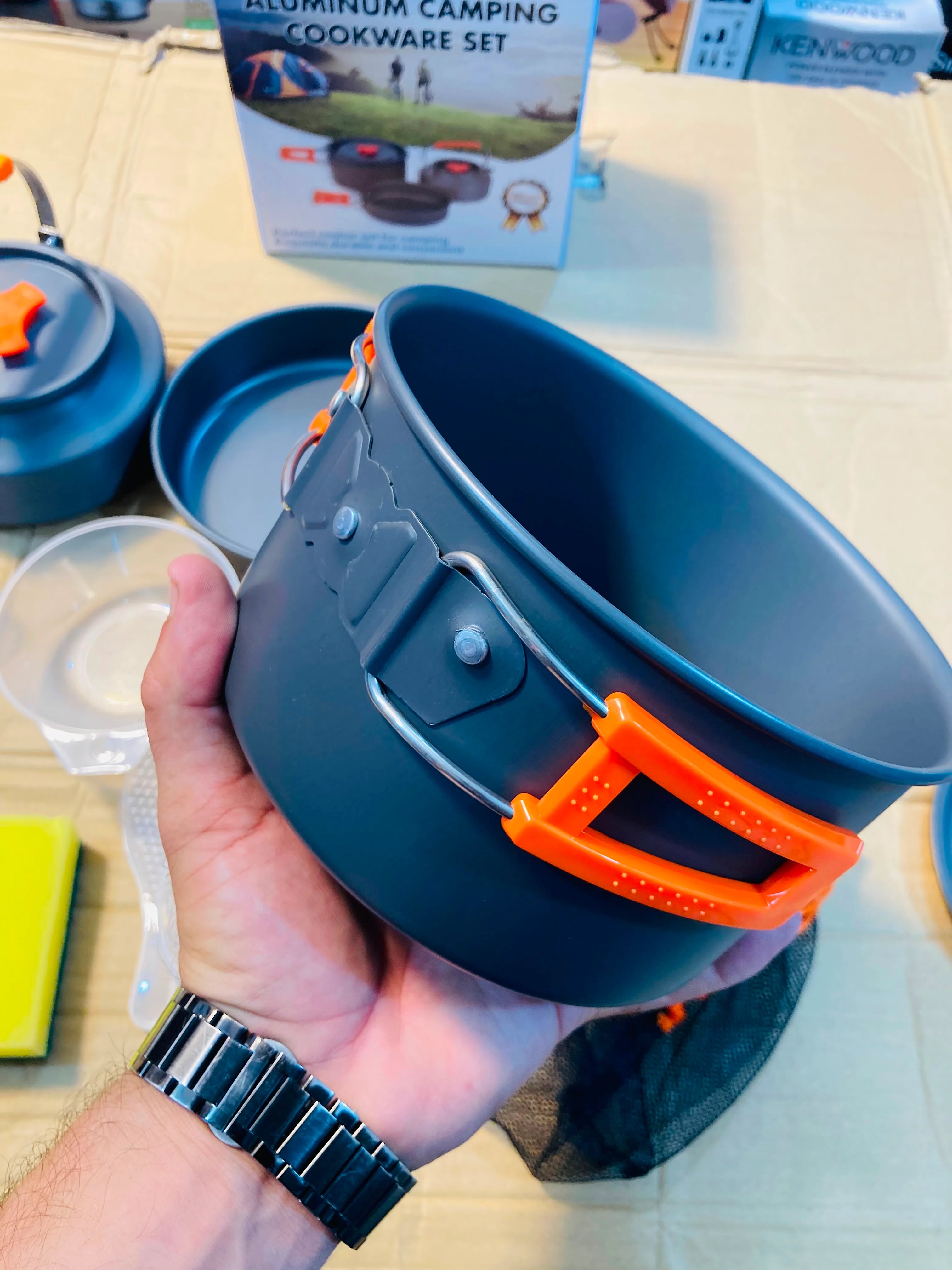 Aluminum Camping Cookware Set – 10-in-1 Lightweight Mess Kit with 1.1L Teapot, Pot, Frying Pan & Accessories TZ301