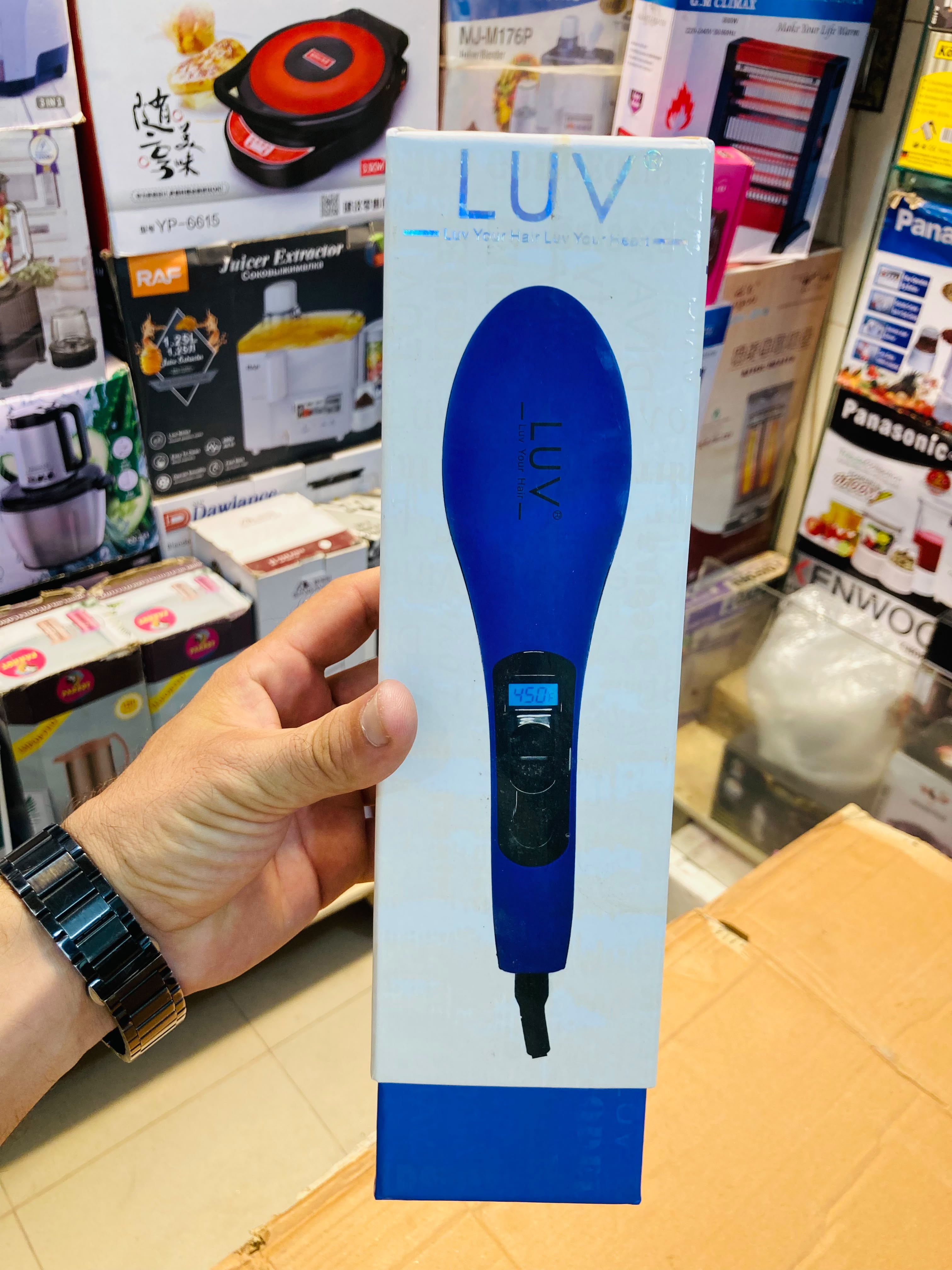 LUV Ceramic Hair Straightening Brush