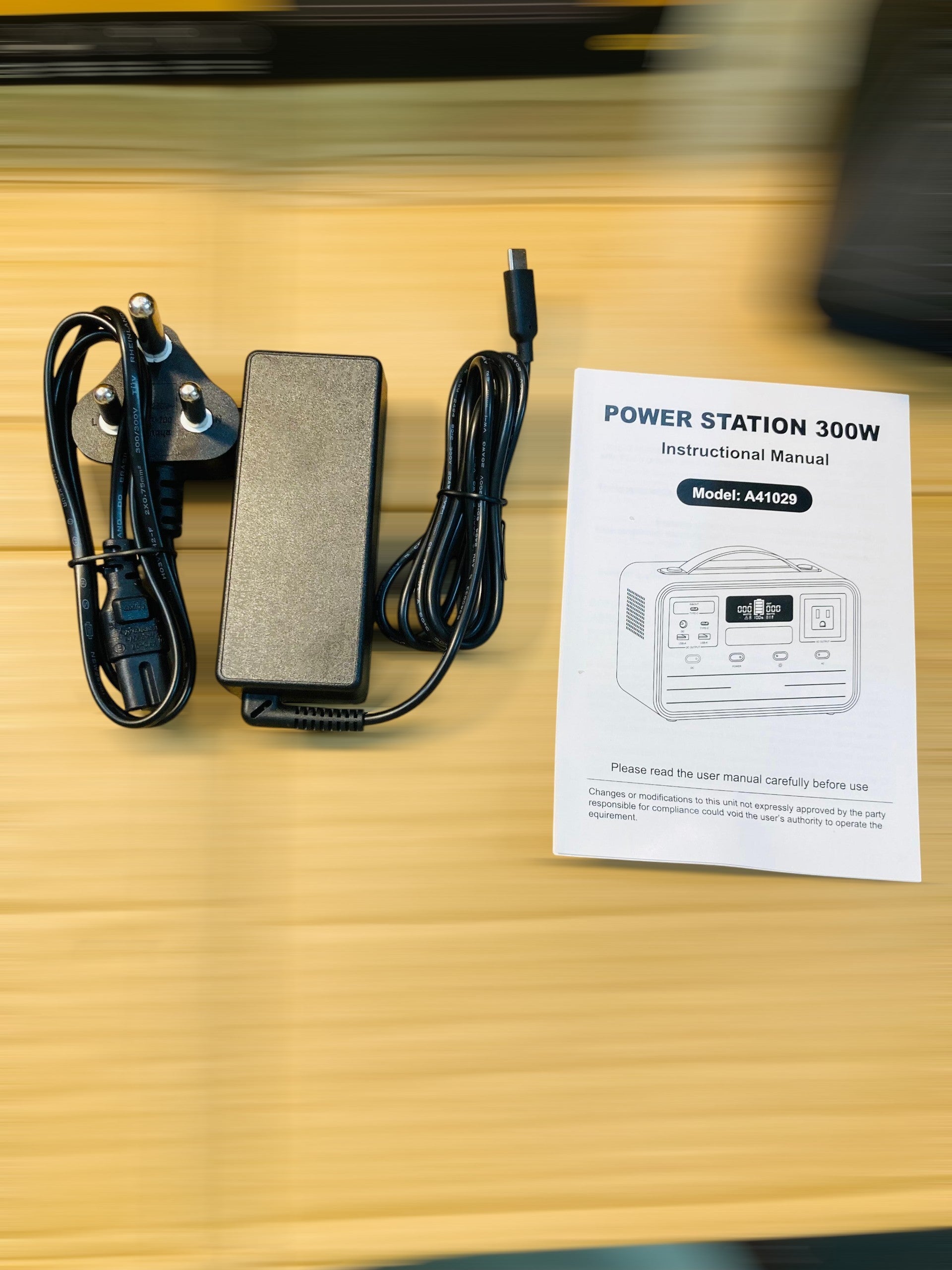 Portable 300 Watt AC/DC Power Station with Digital Display and Integrated Handle A41029