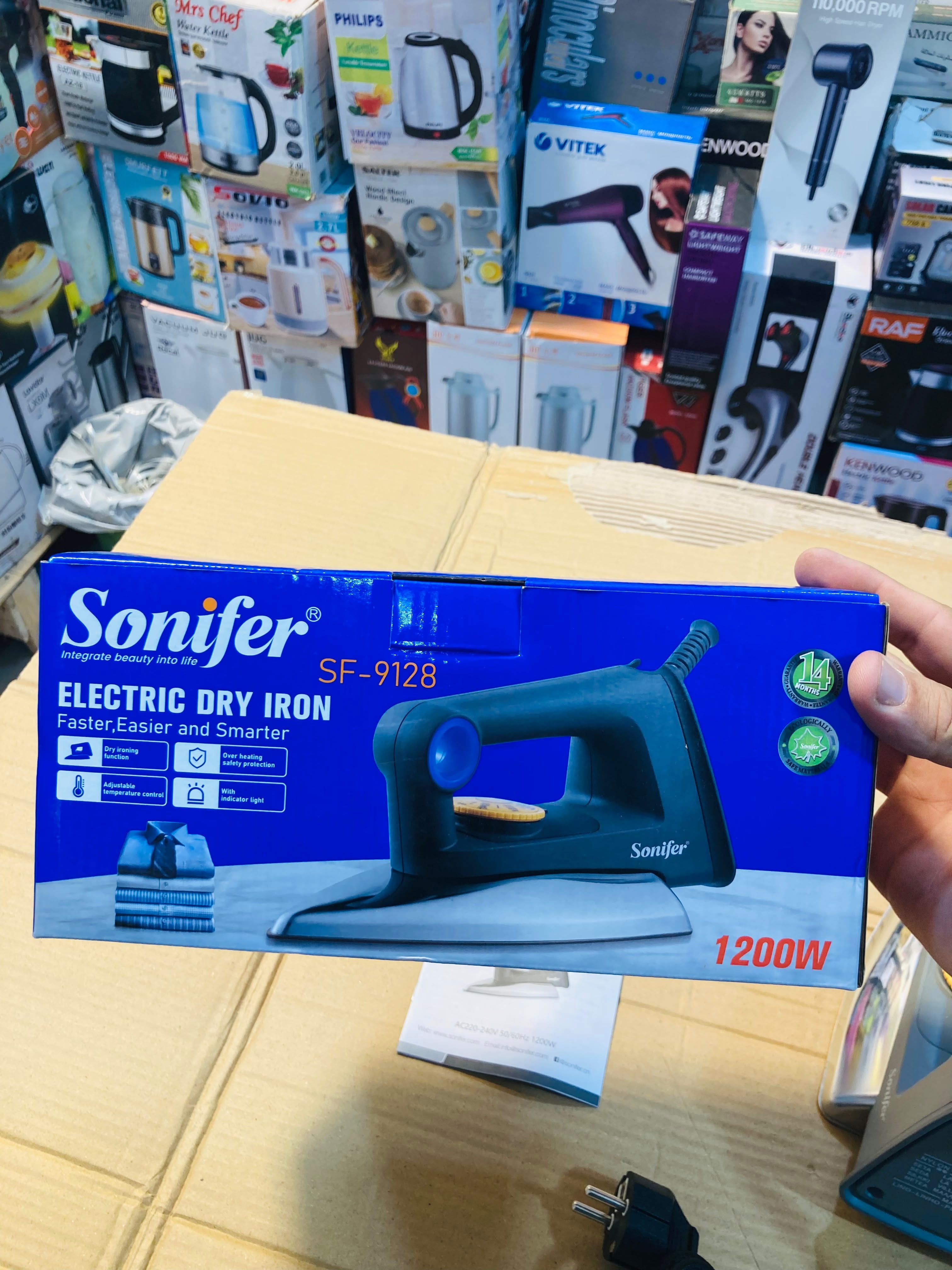 Sonifer Electric Dry Iron 1200W  Teflon Non-Stick Soleplate, Adjustable Temperature Control & Overheating Safety Protection SF-9128