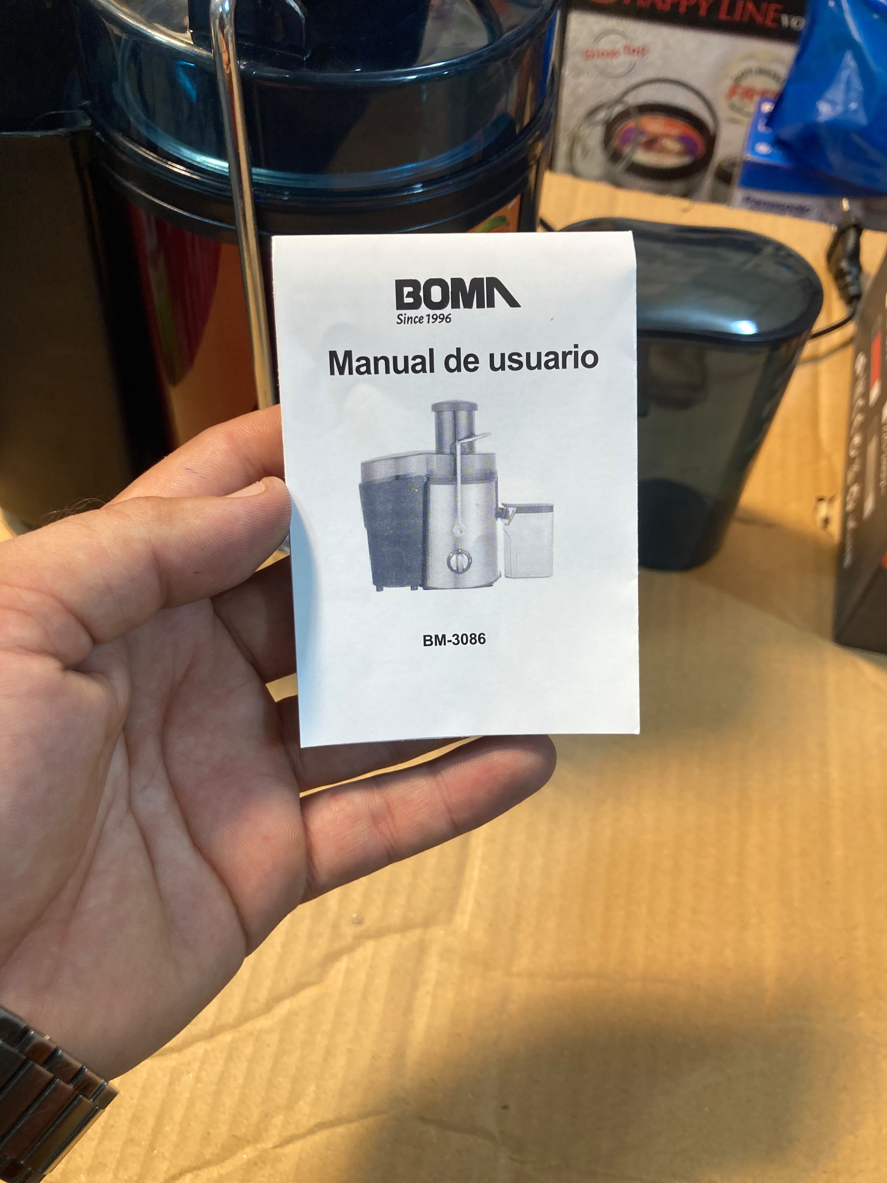 BOMA 1200W Juice Extractor  BM-3086