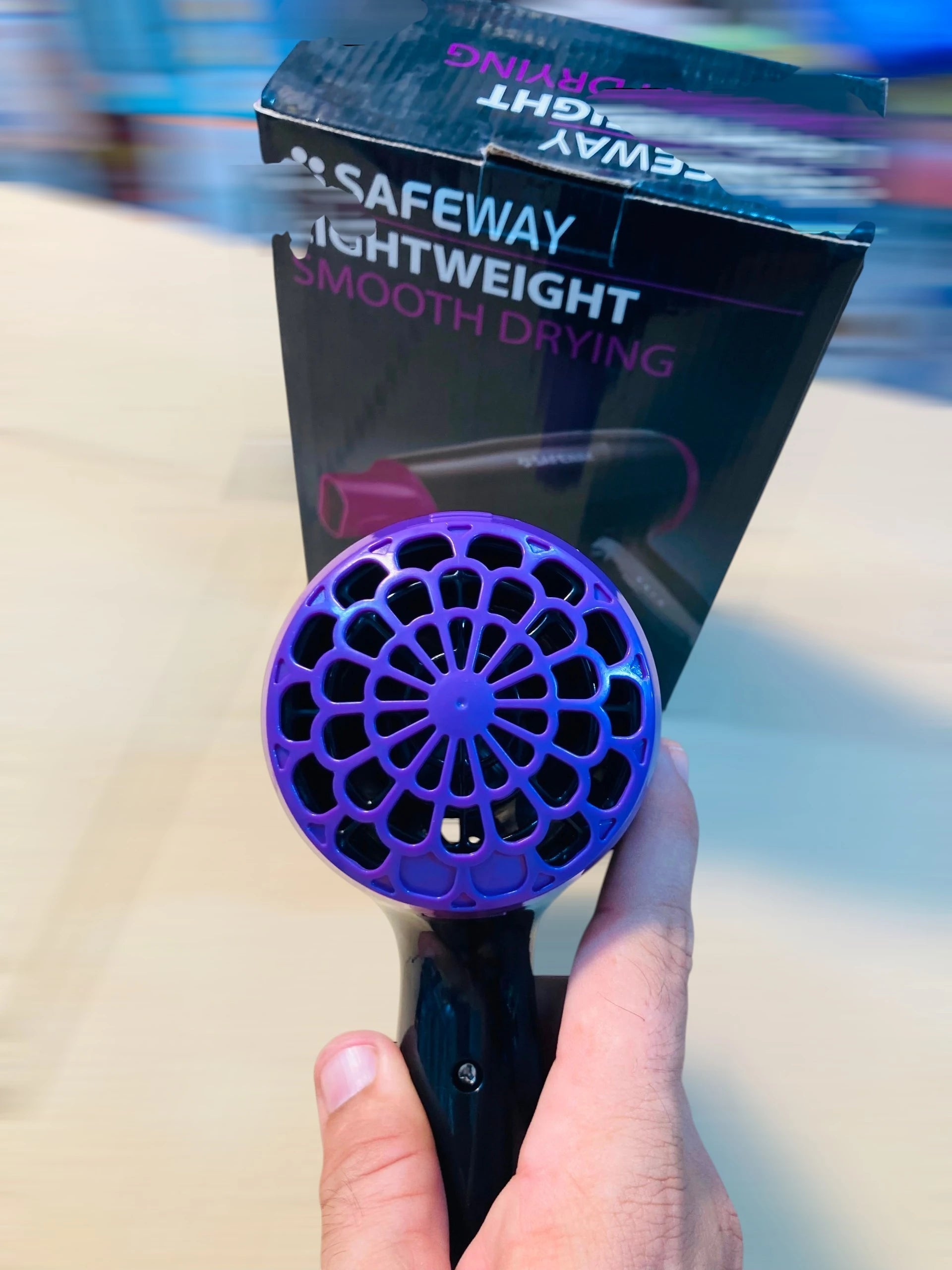 SAFEWAY Lightweight Smooth Drying 1800W Compact Hair Dryer  with Concentrator Nozzle & Cool Shot Function JA-184017