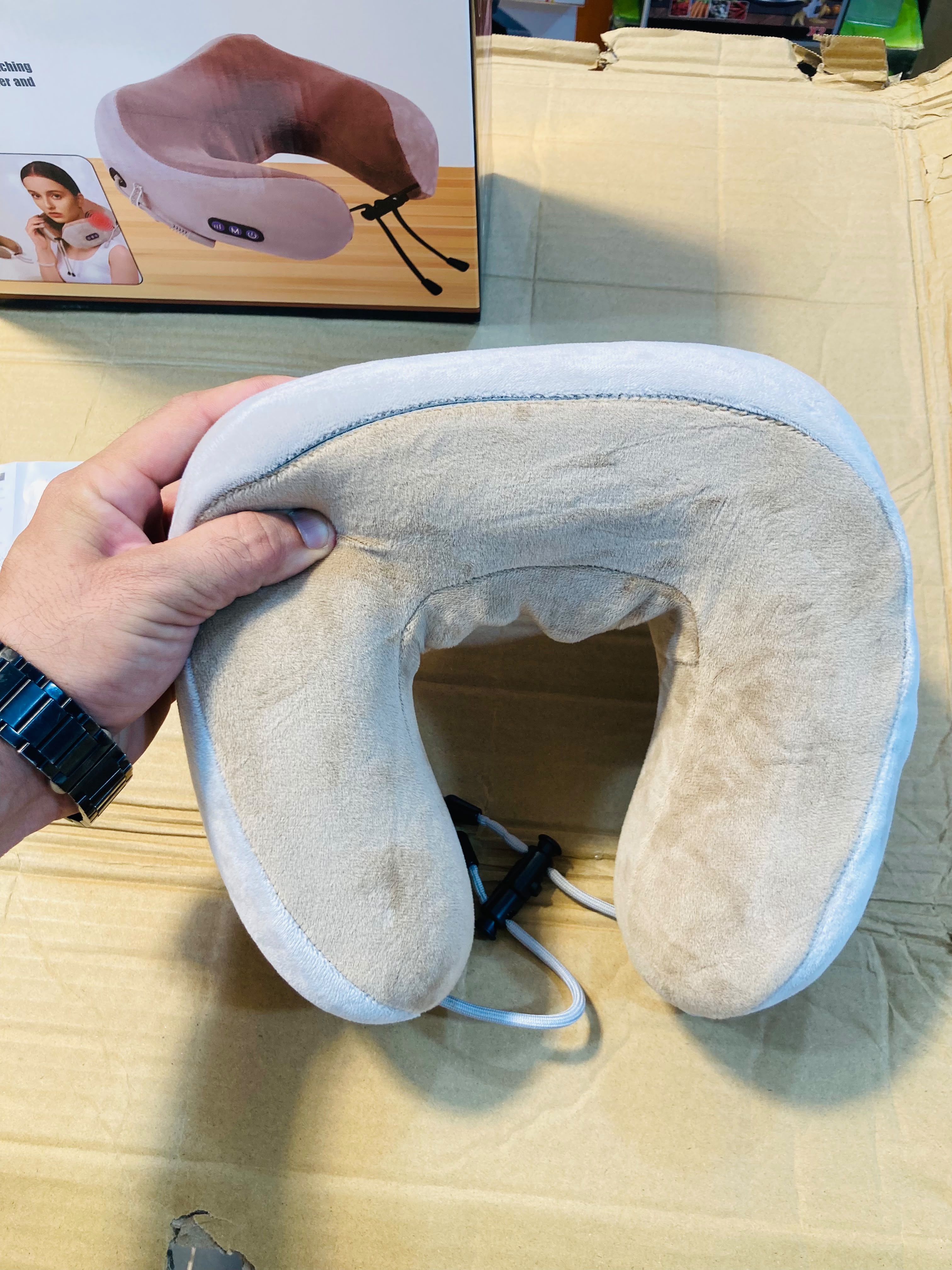 Blueidea Cordless & Rechargeable Neck Massage Pillow BLD-118