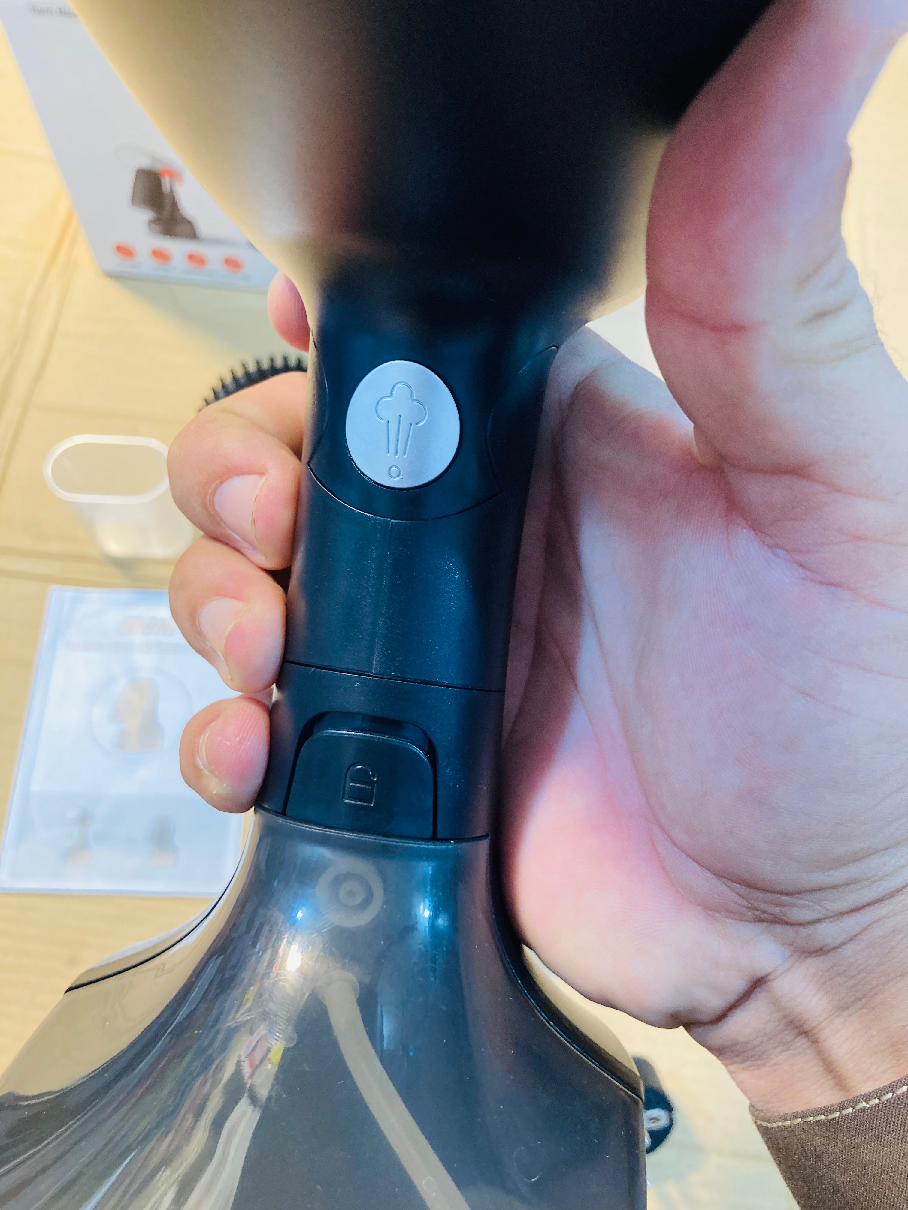 MDHL Foldable Handheld Garment Steamer 1600W Portable Steam Ironer with 320ml Water Tank MD-KY-009