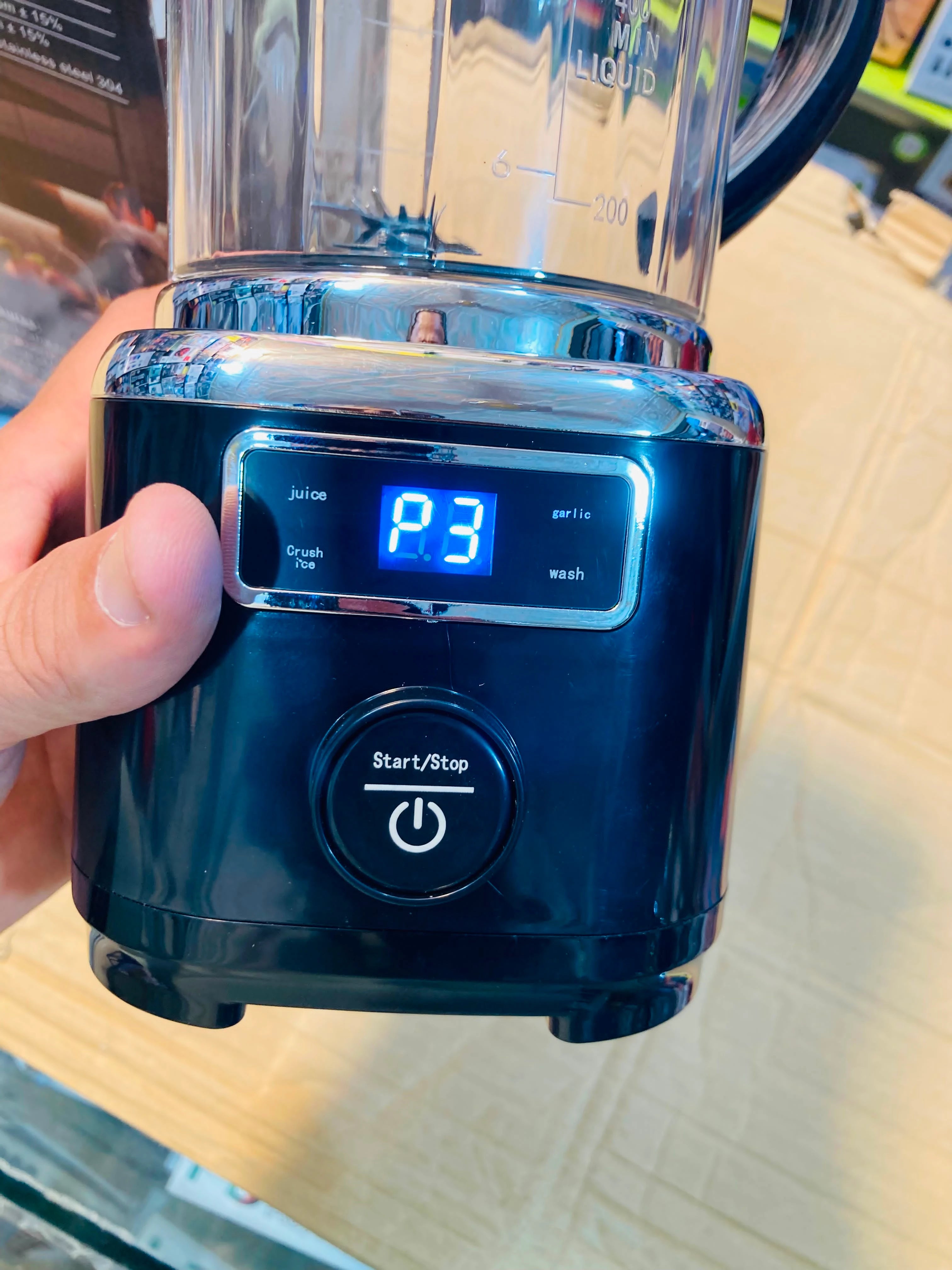 Three-Blade Portable & Rechargeable Juicer Blender 1000ml With Digital Display and USB Cable HP-199