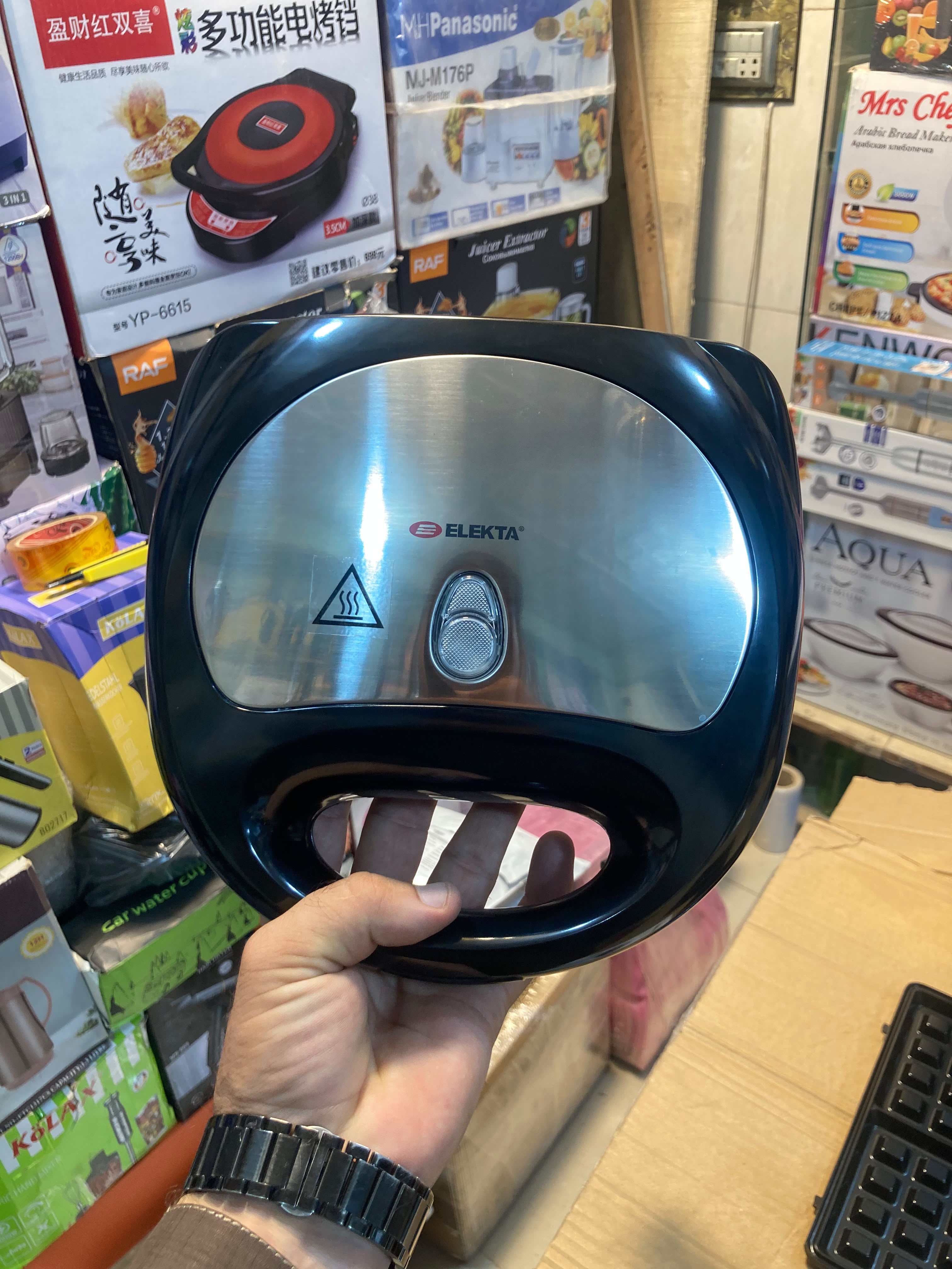 Elekta 3 in 1 Sandwich and Grill Maker 700W EST-55SWG