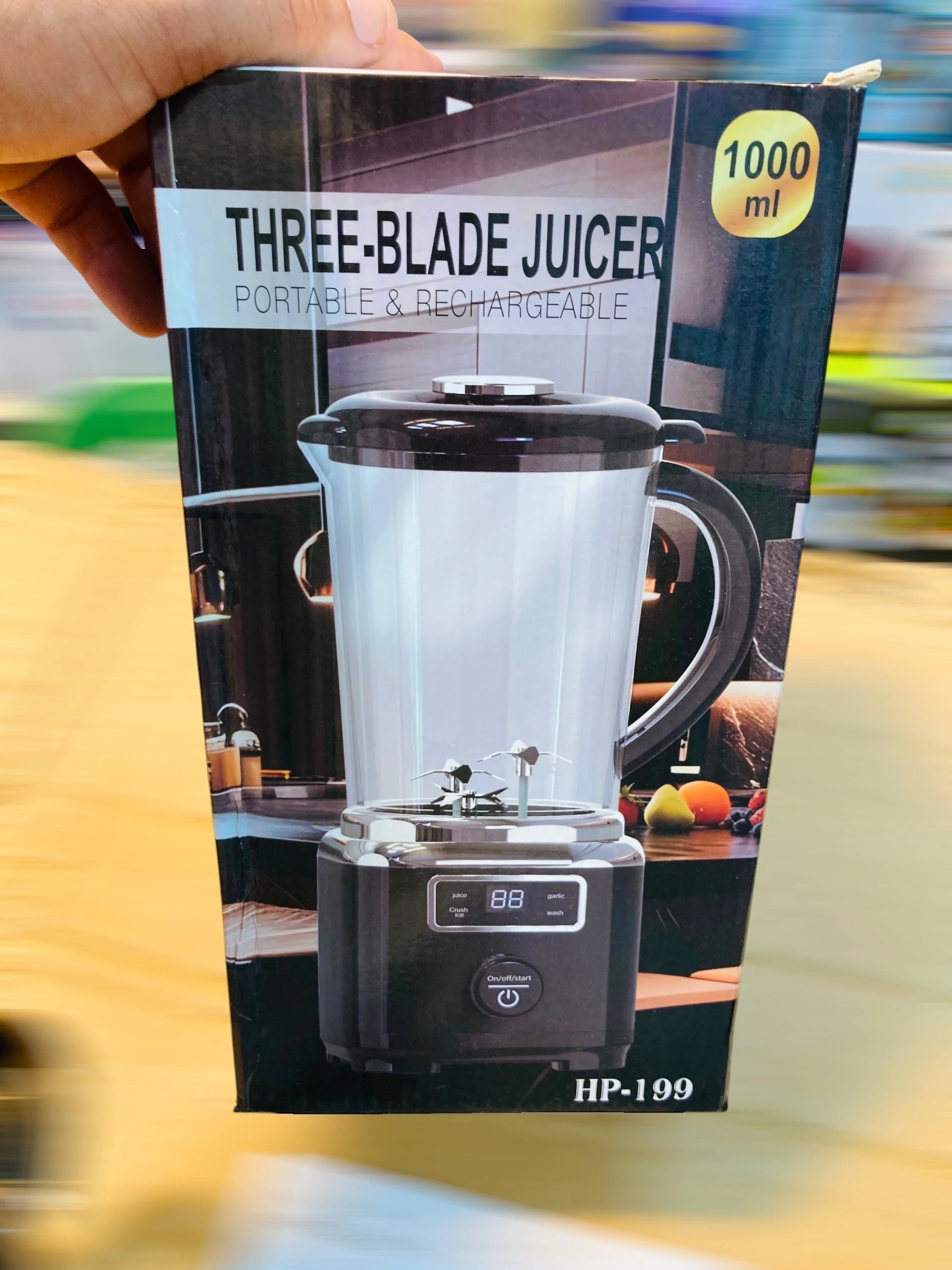 Three-Blade Portable & Rechargeable Juicer Blender 1000ml With Digital Display and USB Cable HP-199
