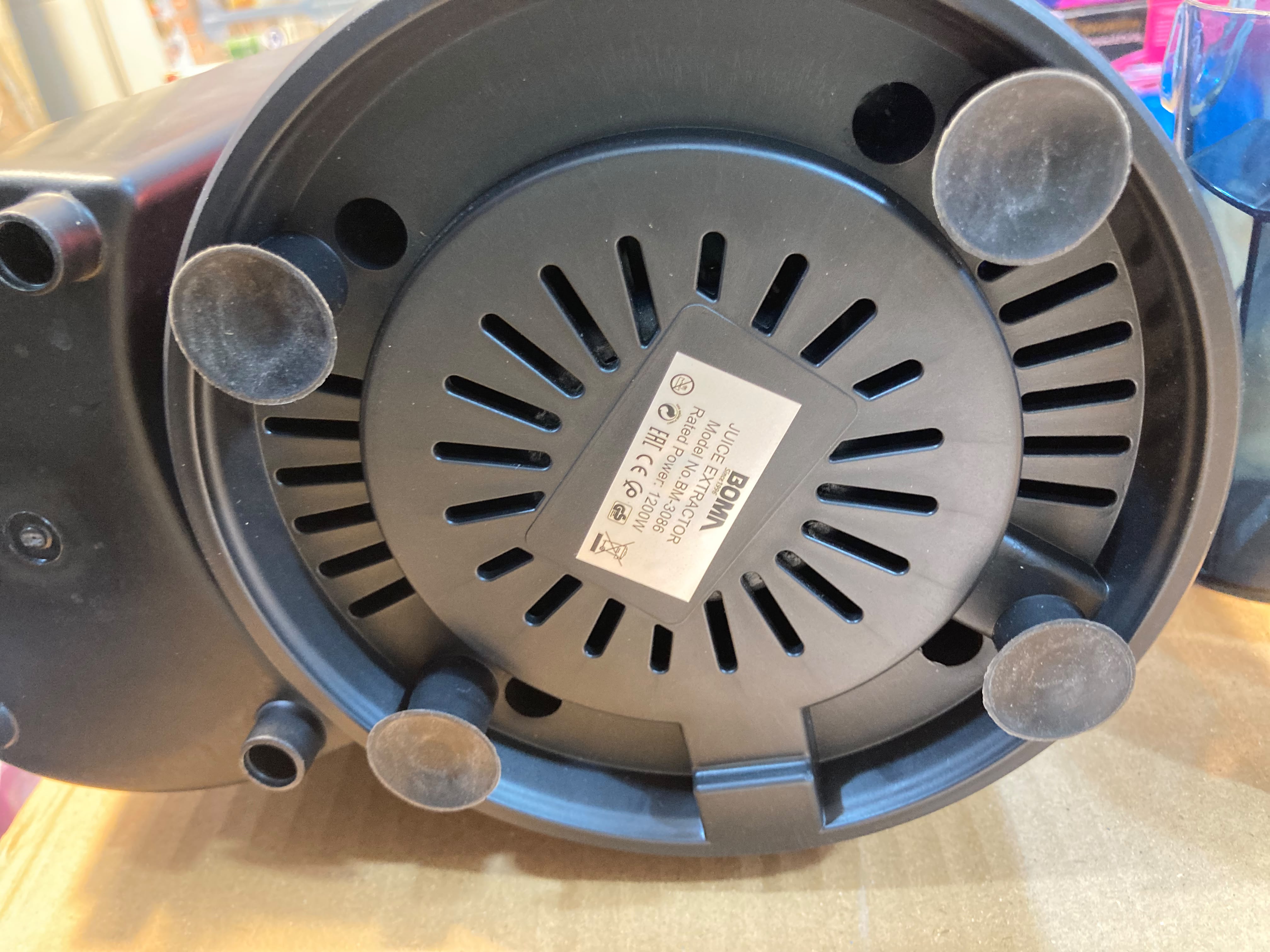 BOMA 1200W Juice Extractor  BM-3086