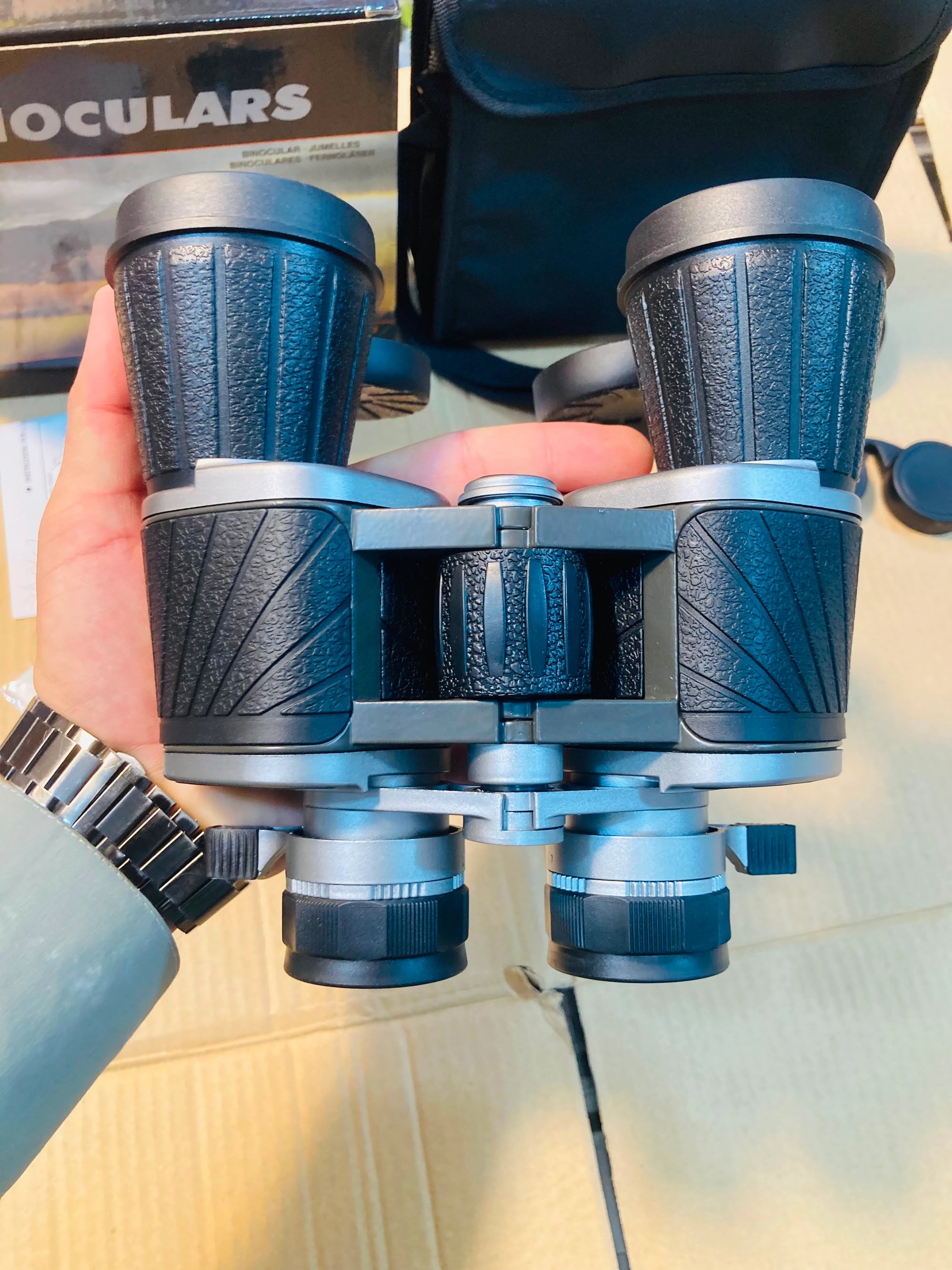 Baigish Double Zoom 10x50WA Wide Angle Binoculars with Carrying Case and Accessories