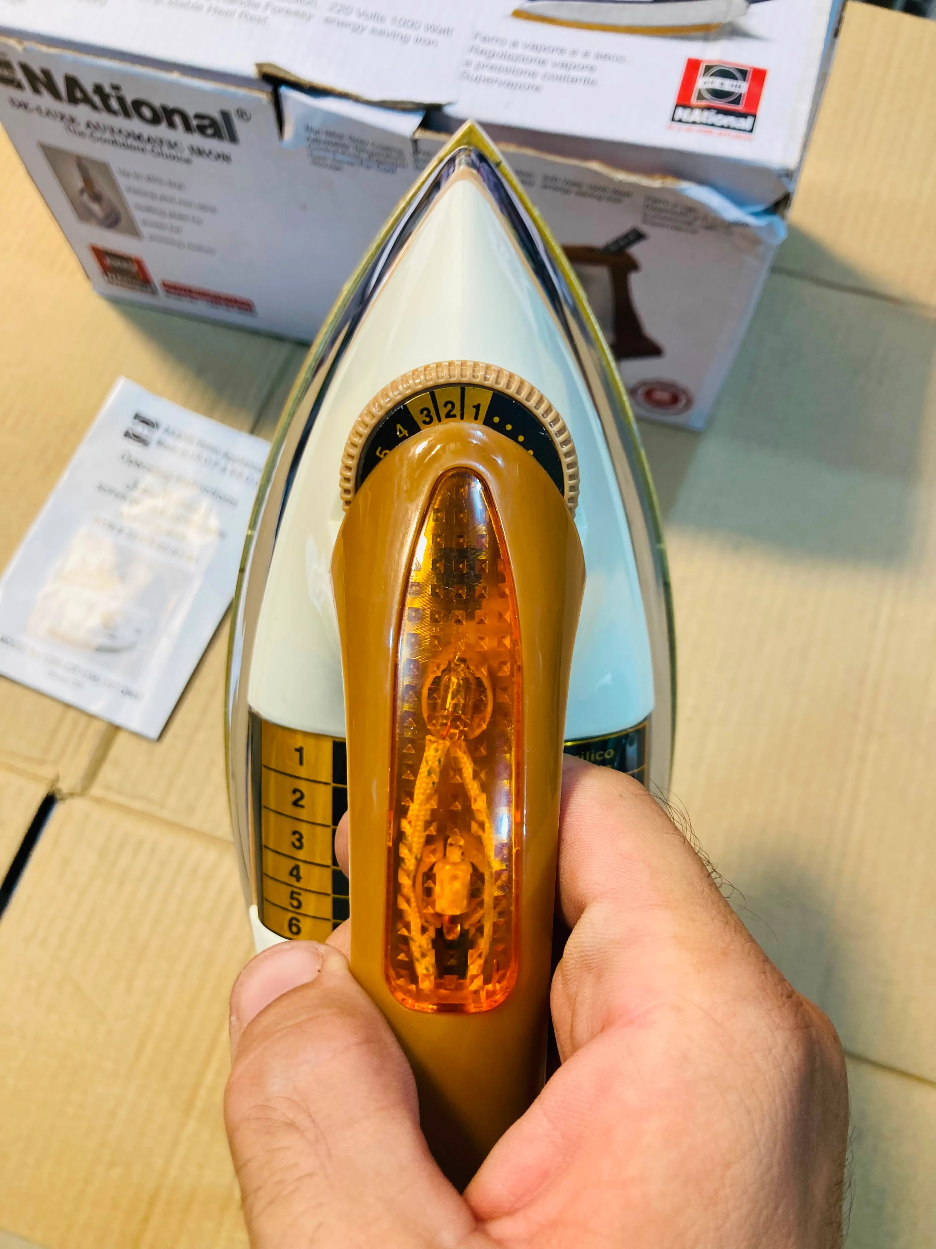 National AK & HB De-Luxe Automatic Heavy Weight Dry Iron, 1000W Energy Saving Iron with Non-Stick Coating Plate 1296-D6 QMAB