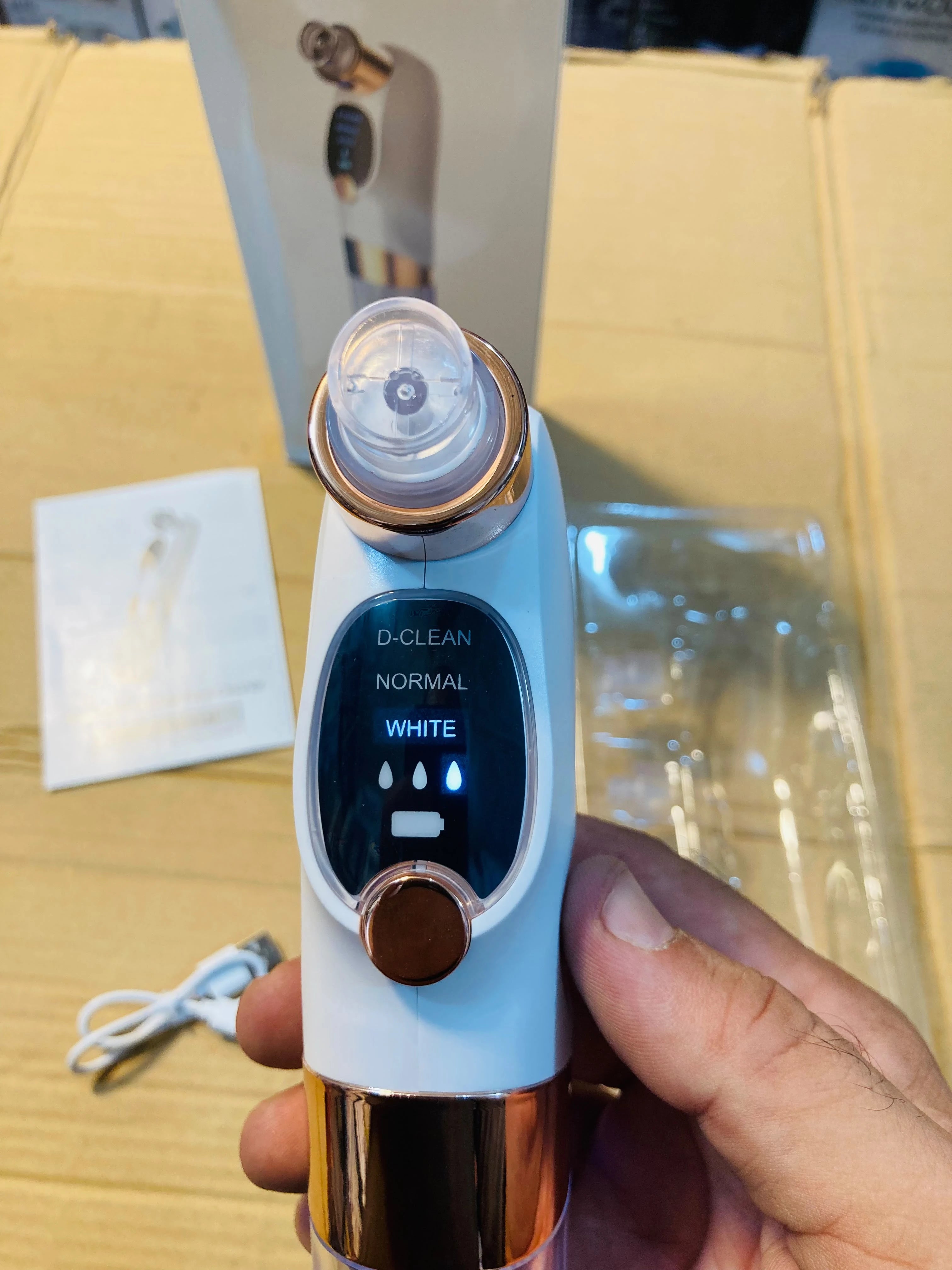 Super Micro Bubble Face Cleaner Electric Pore Vacuum & Blackhead Remover with Water Cycle Cleaning, 3 Suction Levels & 6 Interchangeable Probes