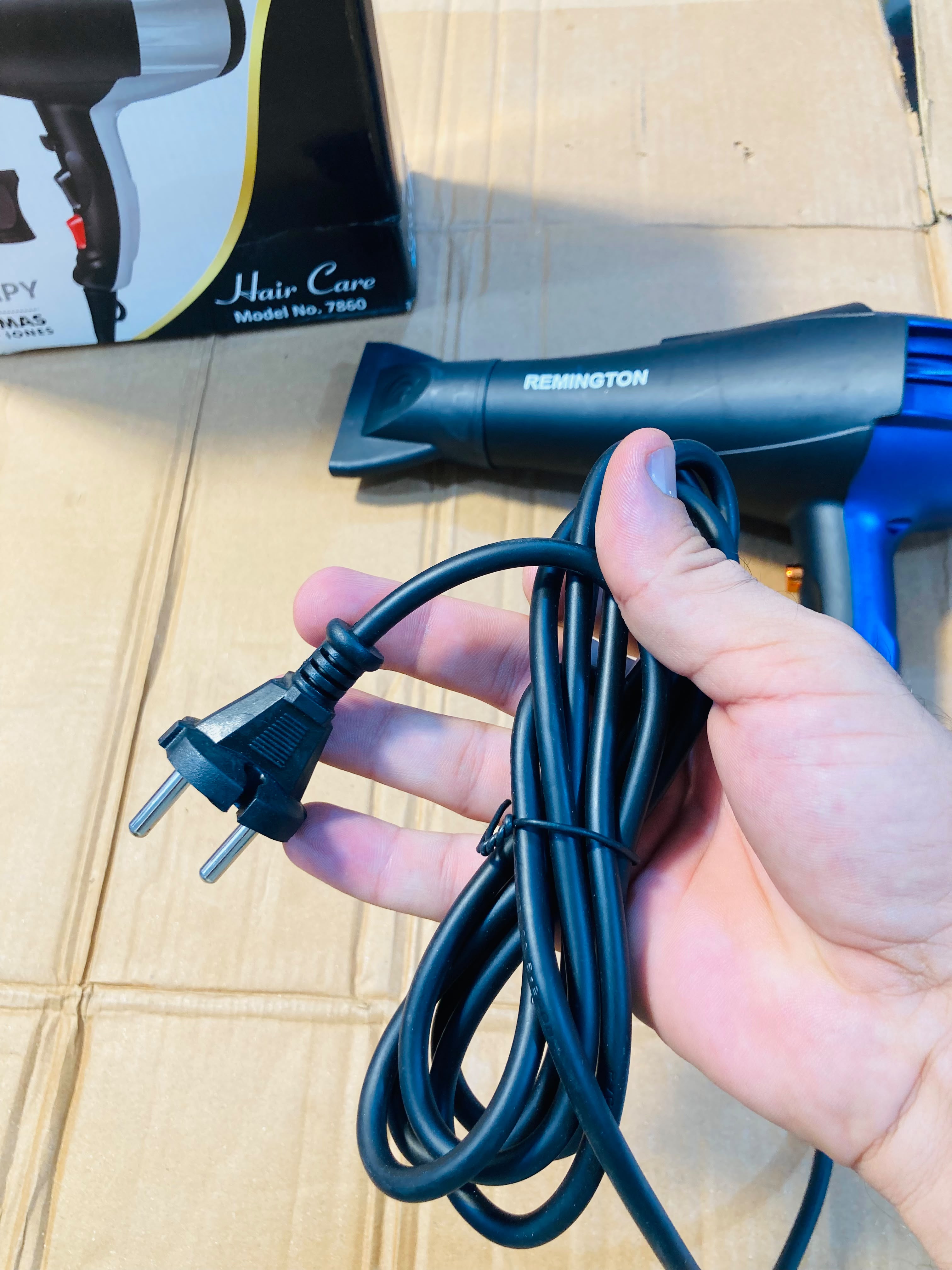 Remington Shine Therapy Hair Dryer RE-7860