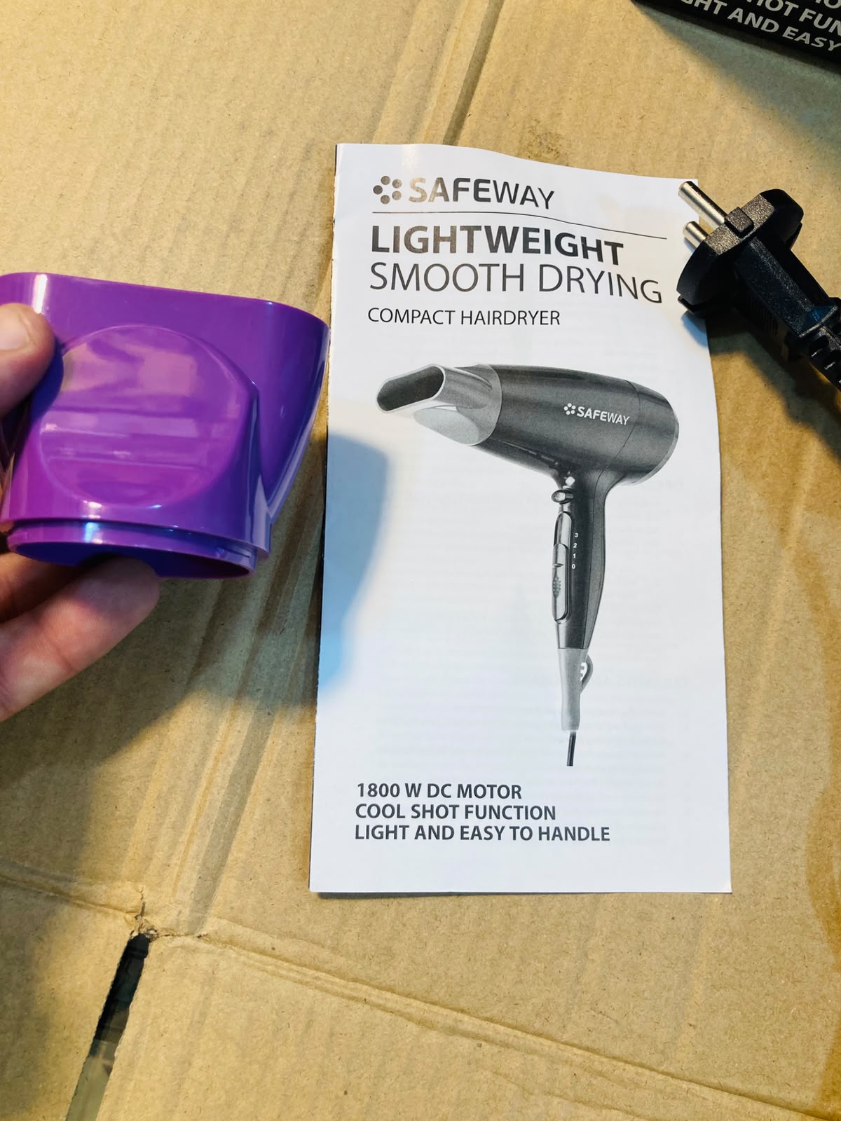 SAFEWAY Lightweight Smooth Drying 1800W Compact Hair Dryer  with Concentrator Nozzle & Cool Shot Function JA-184017