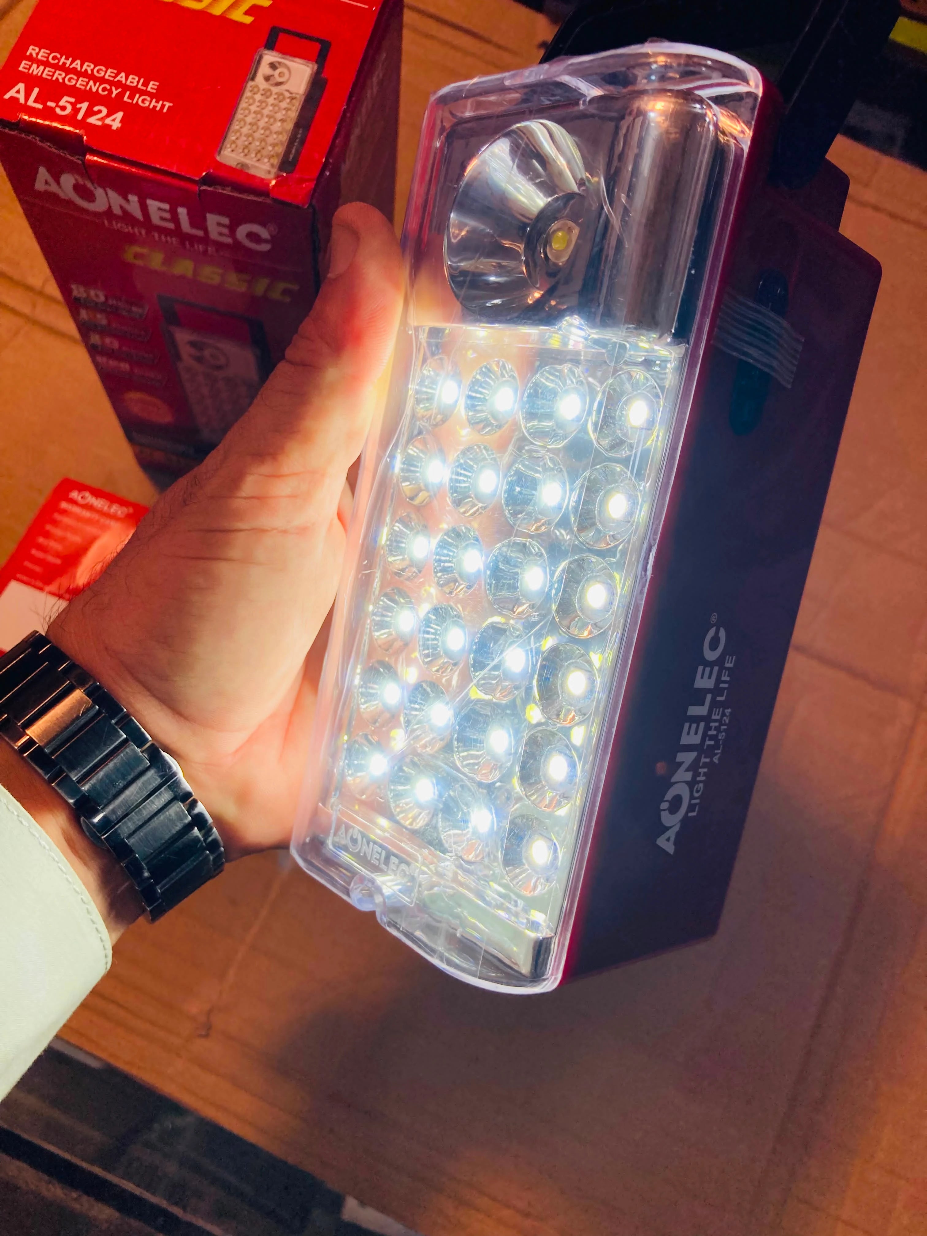 Aonelec Classic  Rechargeable Emergency Light with 1W Spotlight and 24 SMD LEDs AL-5124