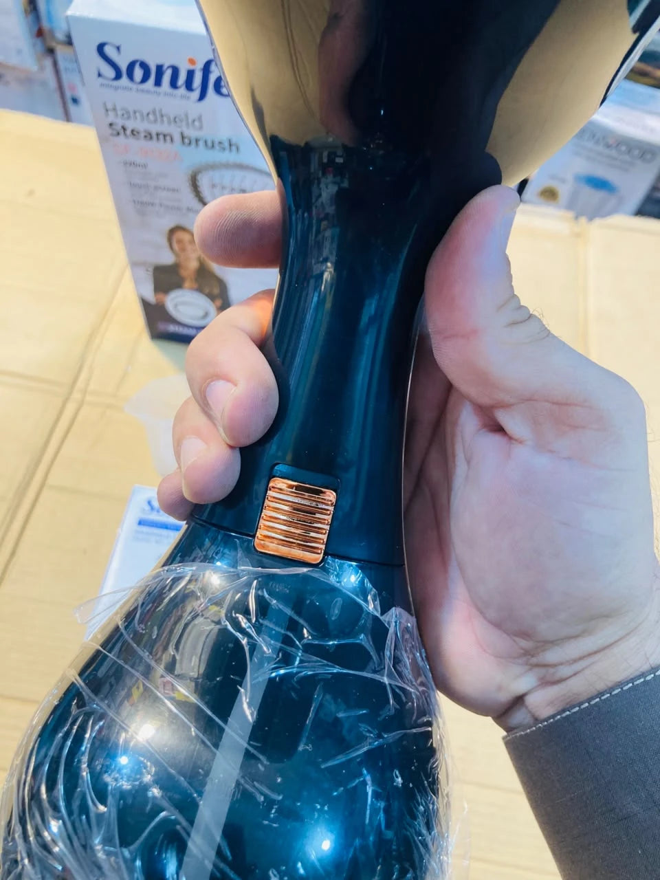 Sonifer Handheld Steam Brush 1780W Portable Garment Steamer with 320ml Removable Water Tank & Touch Screen Control SF-9132A