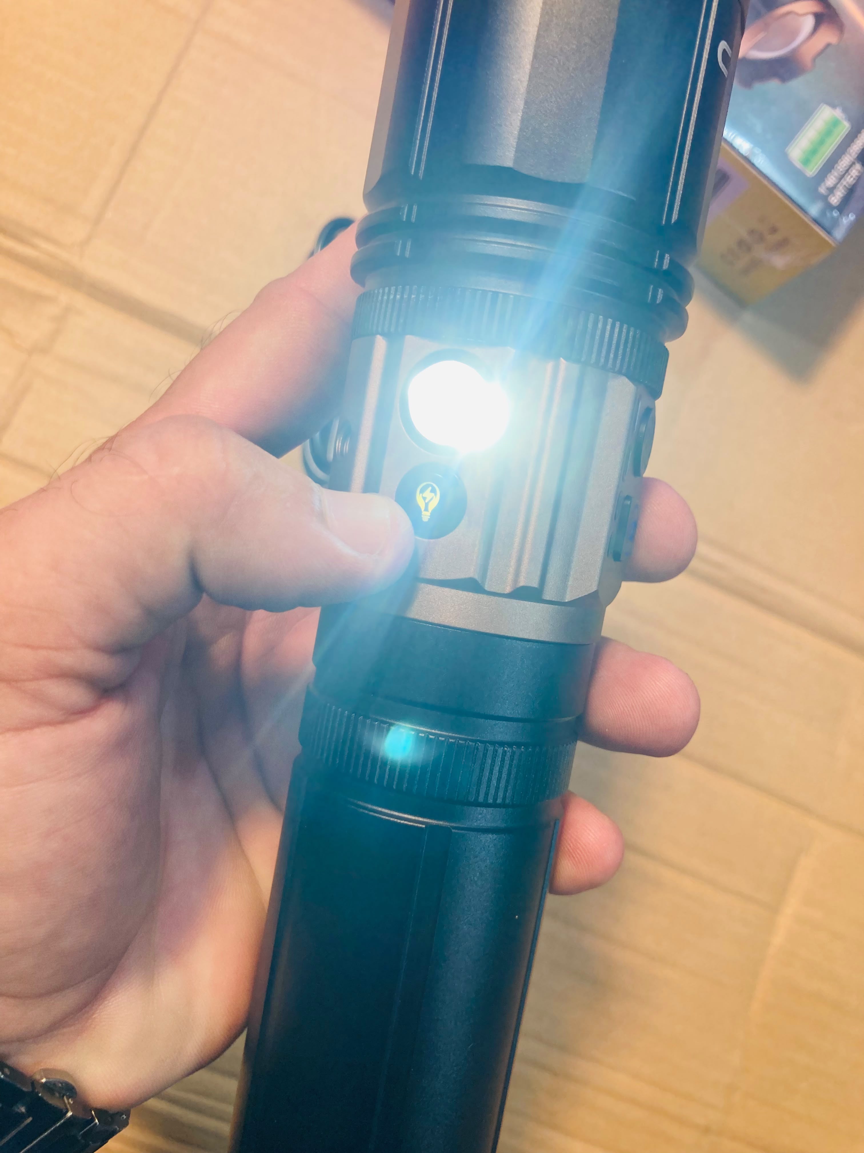 COBA  Aluminum Alloy Strong Light Flashlight with TG Wick, Side Light & 28800mAh Battery CB-G908