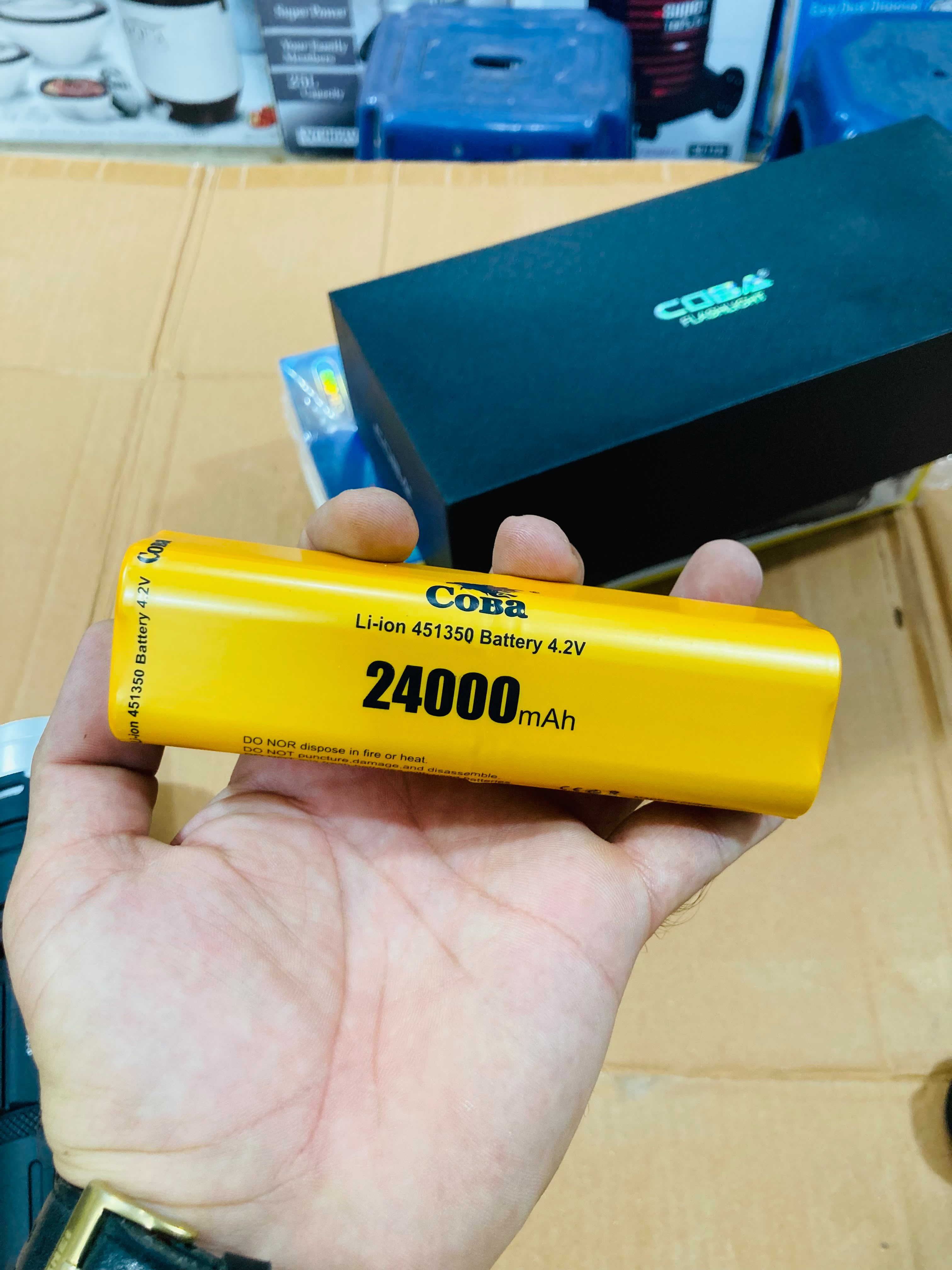 COBA Powerful Long Range Super Led Flashlight Torch CB-R18