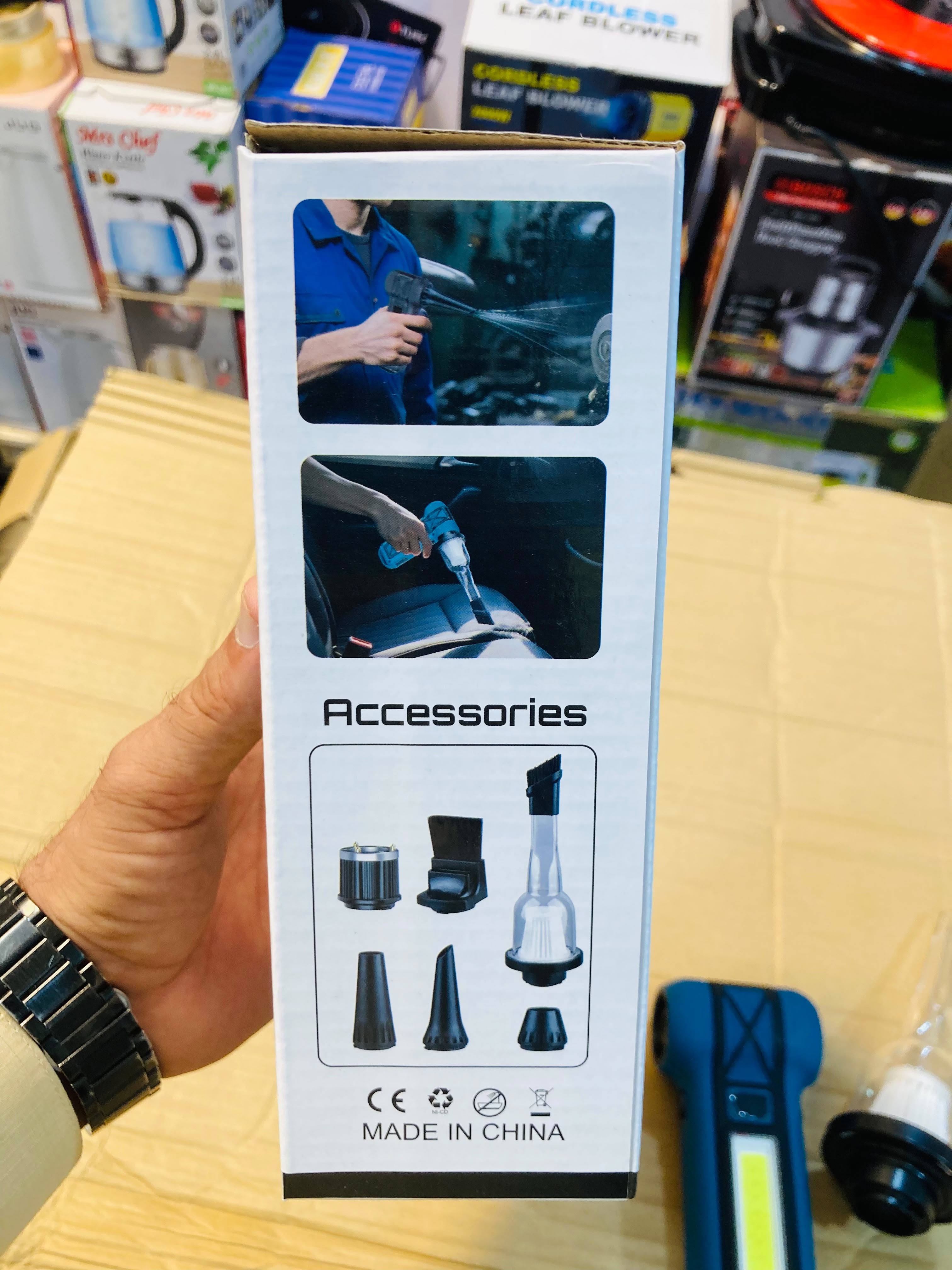6 in 1 Multifunctional Cordless Vacuum Cleaner & Blower  F040-1