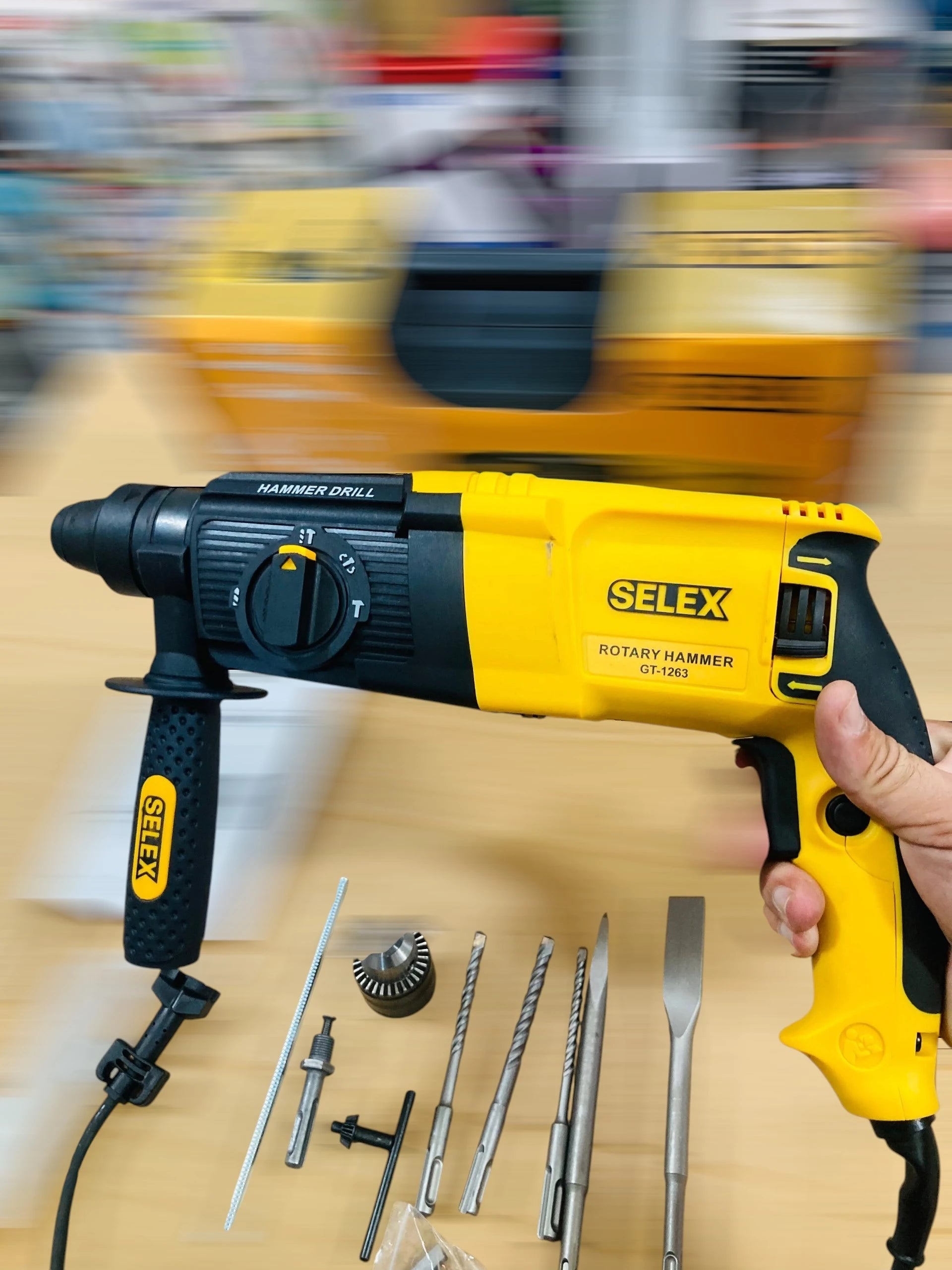 SELEX 850W 26mm Heavy-Duty 4-Function Rotary Hammer Drill Set with SDS-Plus Chuck, Drill Bits, Chisels & Carrying Case GT-1263