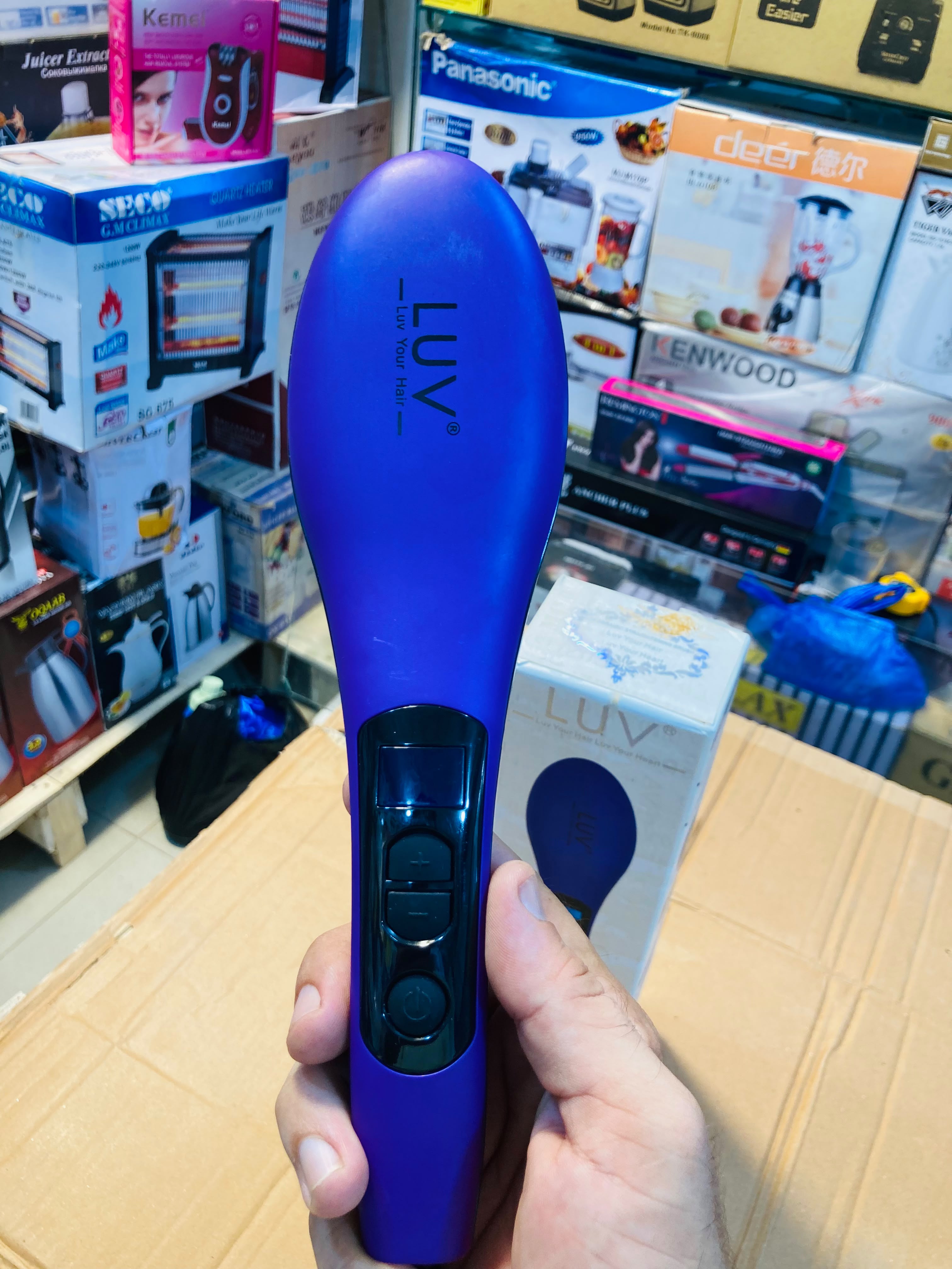 LUV Ceramic Hair Straightening Brush