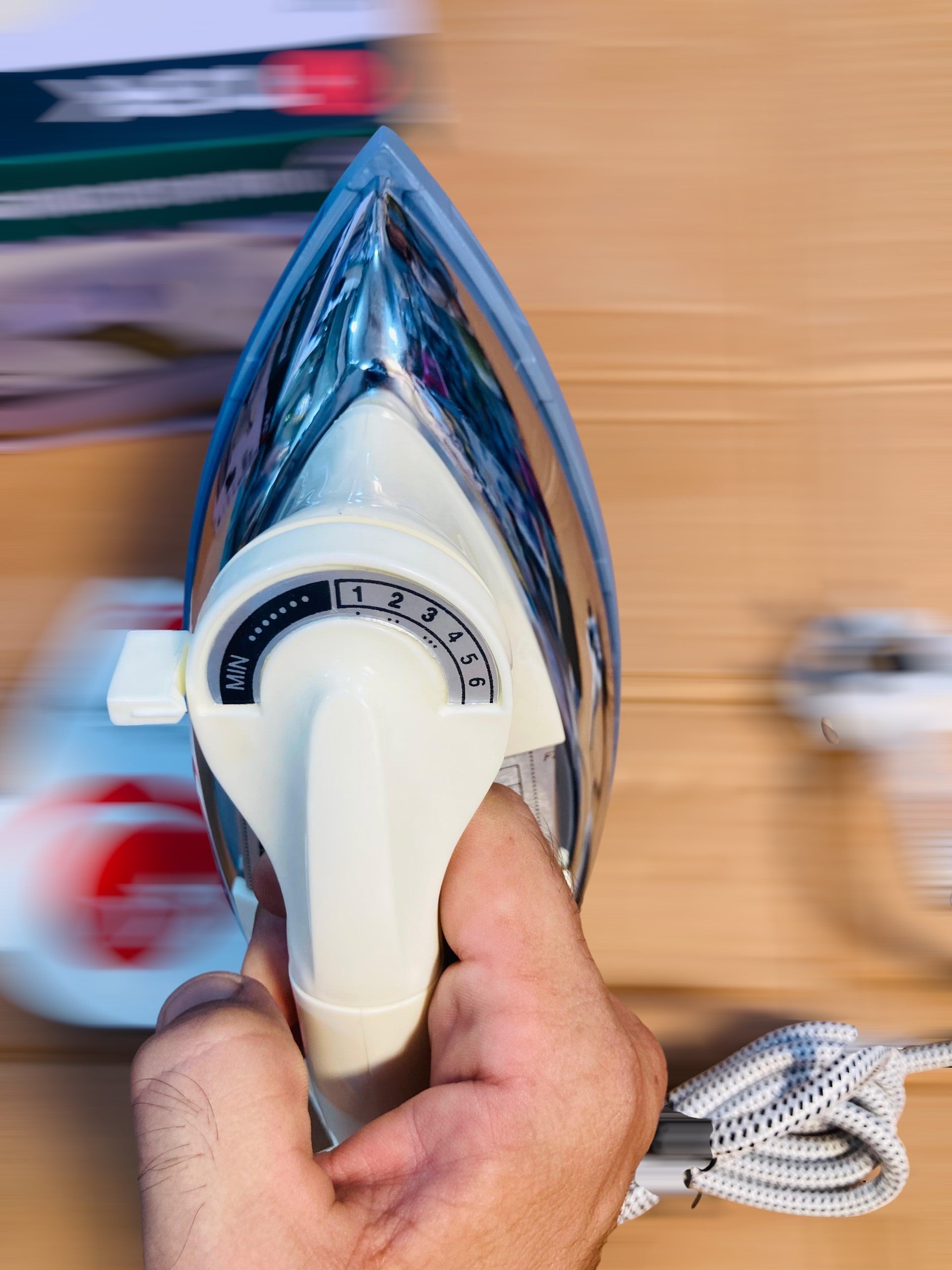 TURK 1000W Heavyweight Automatic Dry Iron with 60 Microns Nano Ceramic Coating TP-786