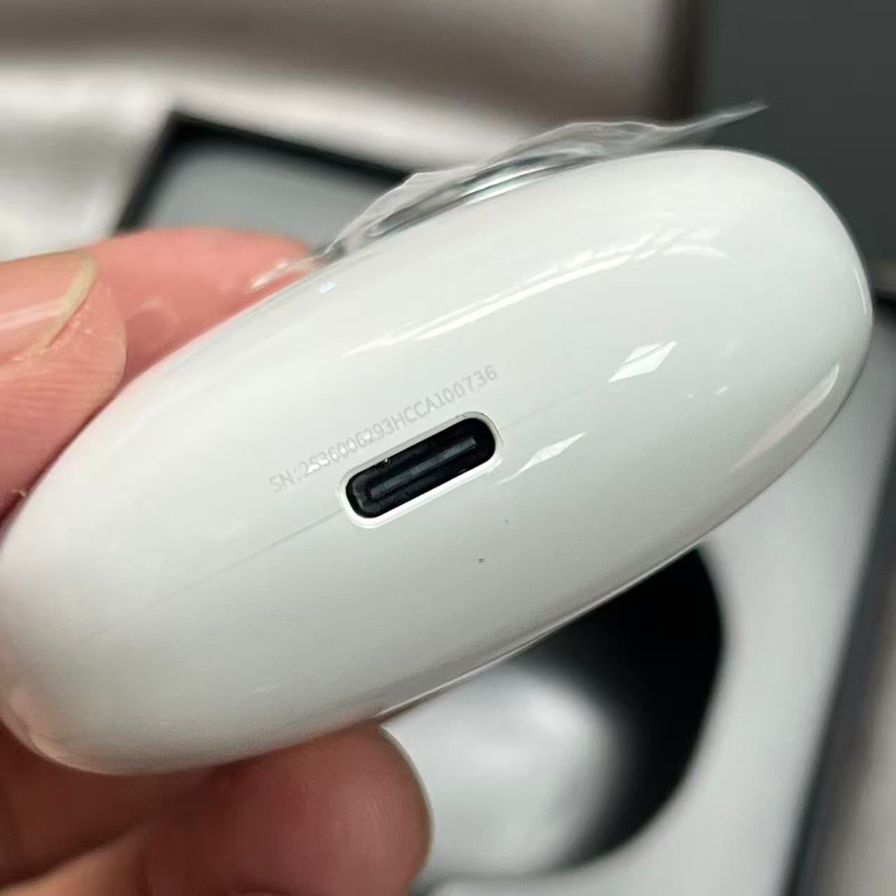 Lenovo True Wireless Bluetooth Earbuds – Premium Sound, Compact Design