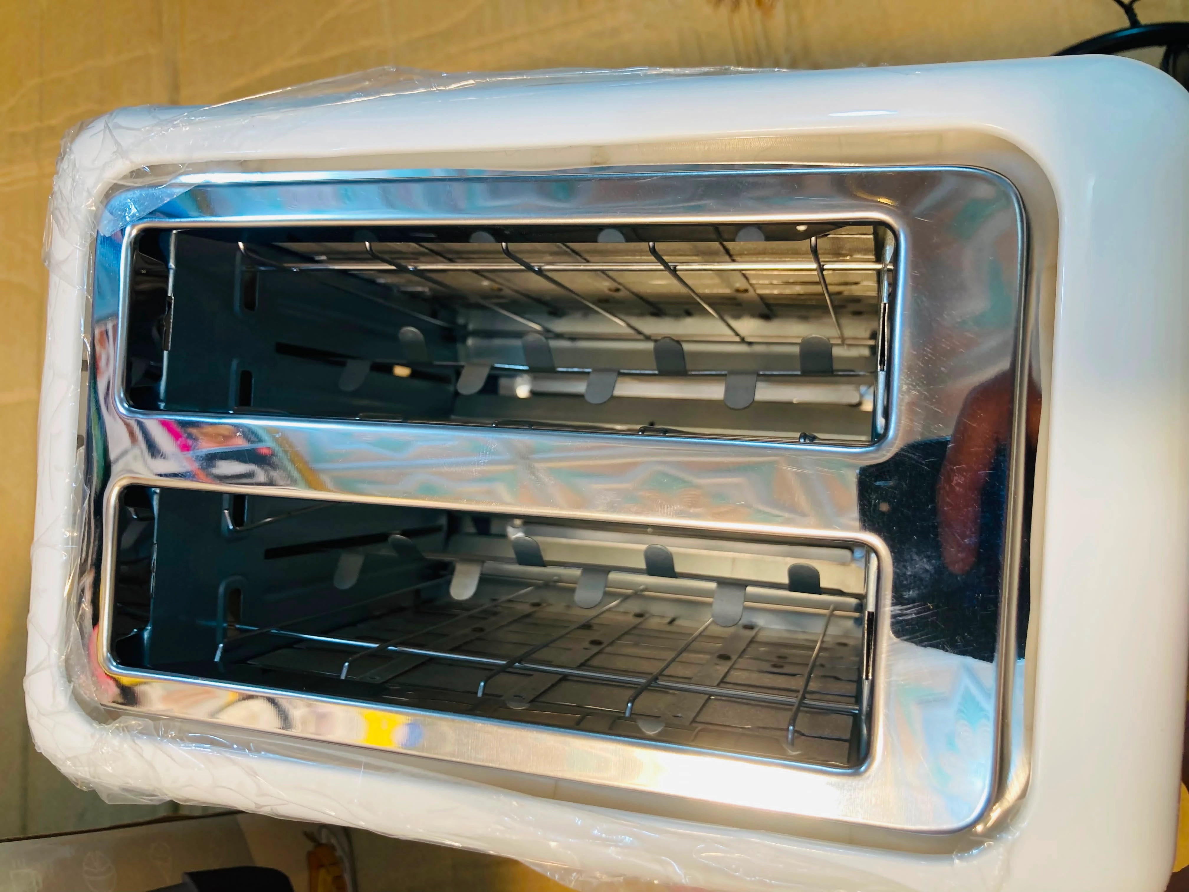 Scarlett 2-Slice Retro Electric Bread Toaster – 700W Compact Kitchen Toaster with 6 Shade Settings, Defrost, Reheat, and Removable Crumb Tray