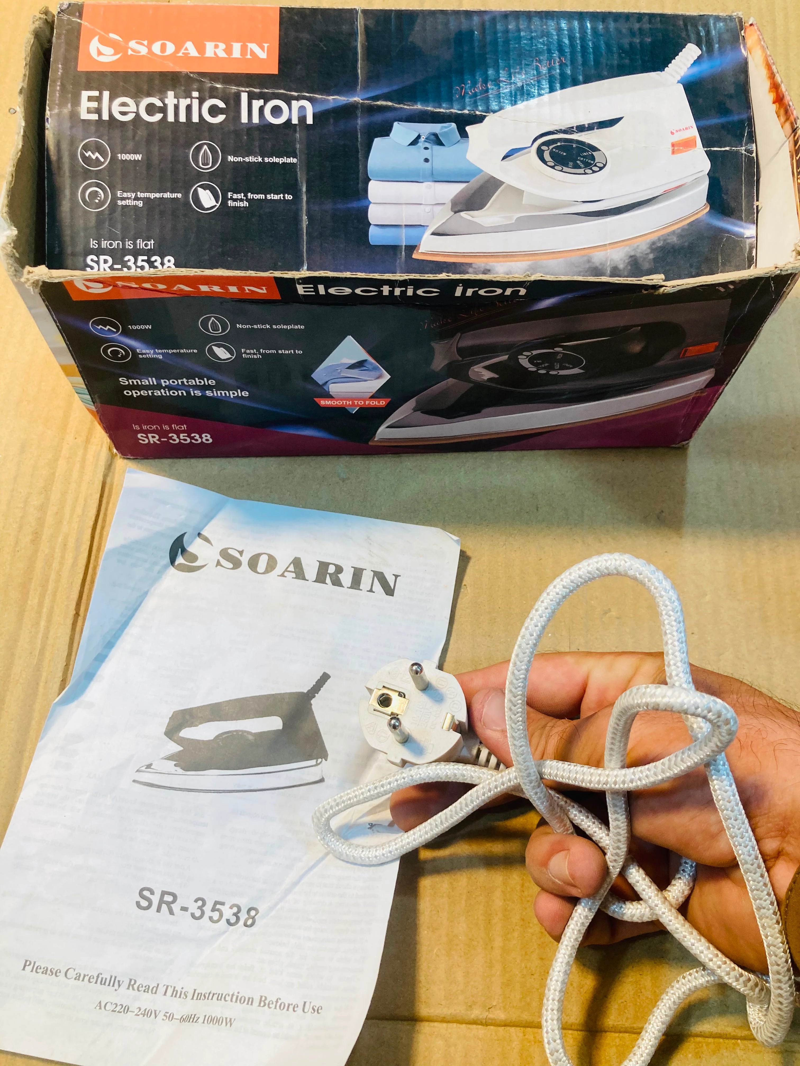 Lot Imported Soarin Portable Electric Dry Iron - Lightweight 1000W Travel Flat Iron with Non-Stick Soleplate & Easy Temperature Control SR-3538