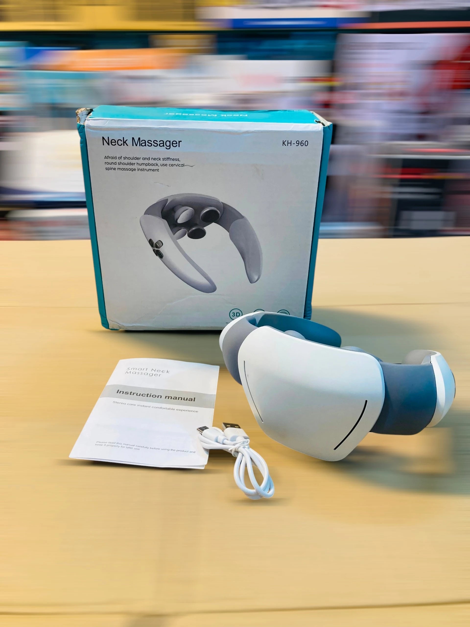 Smart Neck Massager Cordless Cervical Spine Massager with 3D Intelligent Bonding and Electric Pulse Therapy KH-960