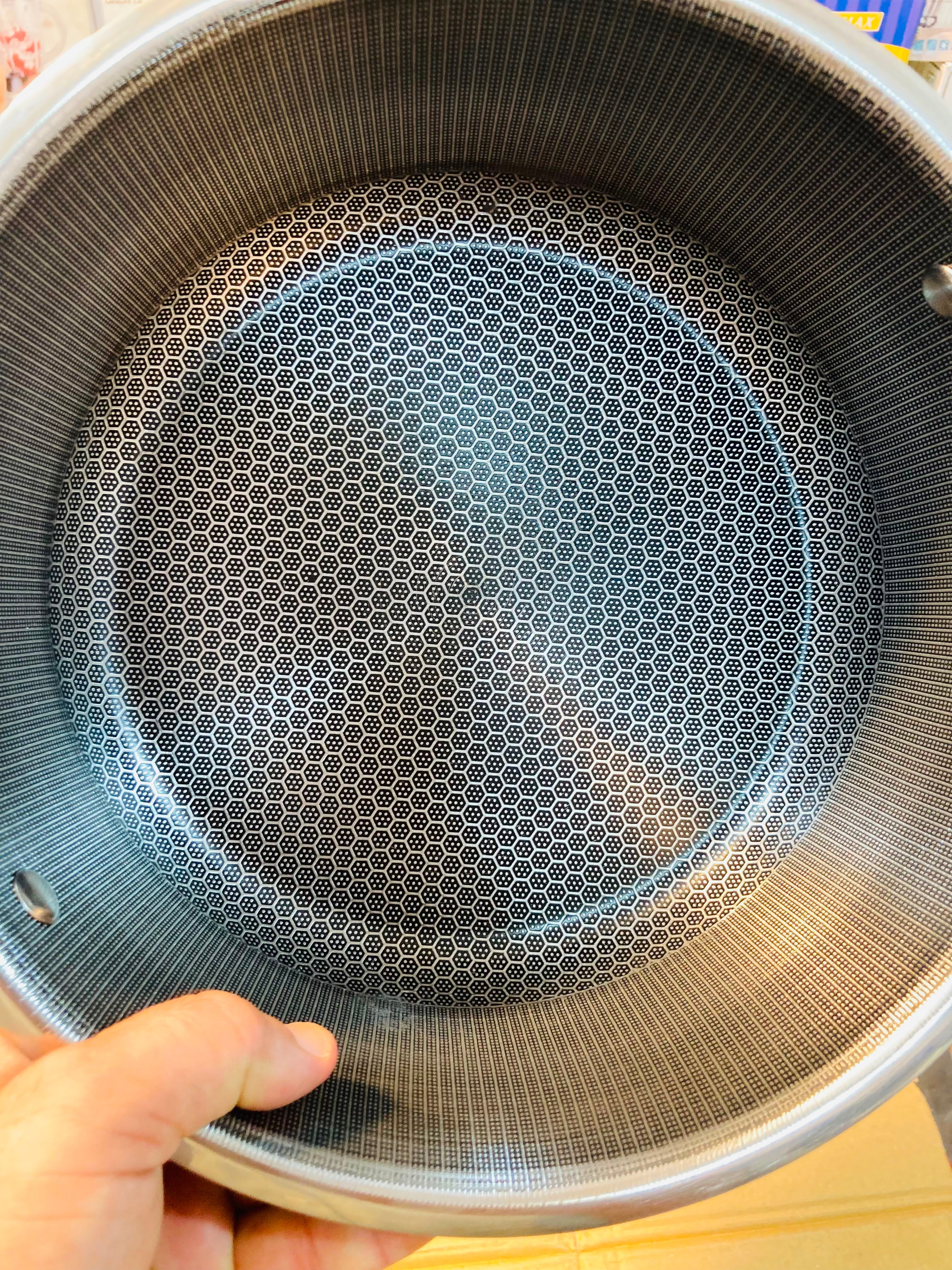 Flanek LaserCut Honeycomb Stainless Steel 24cm Non-Stick Cooking Pot