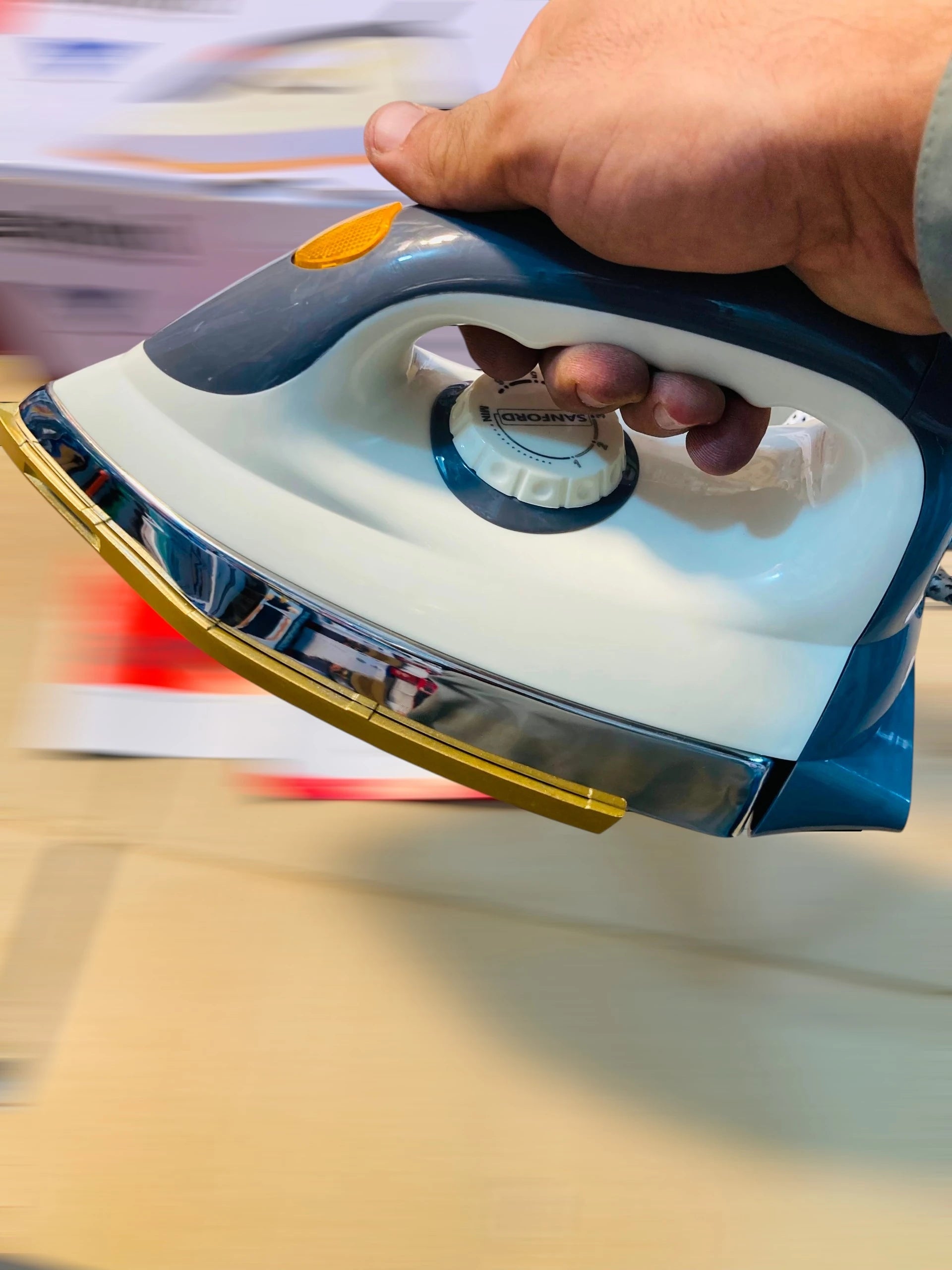Sanford  1000-1200W Heavy Weight Dry Iron, Ceramic Coating Sole Plate SF32MD