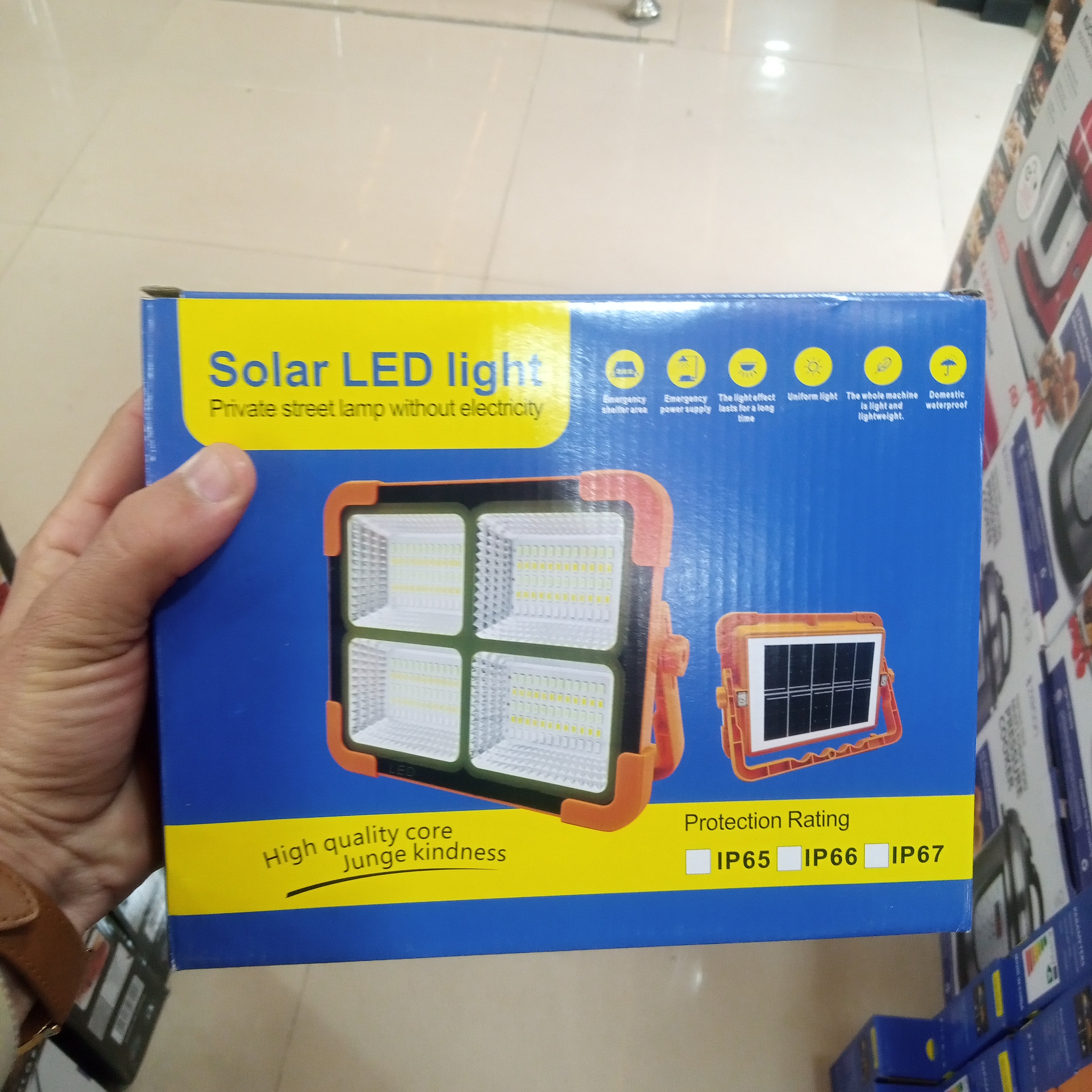 Solar LED Private Street Lamp for Electricity-Free Illumination